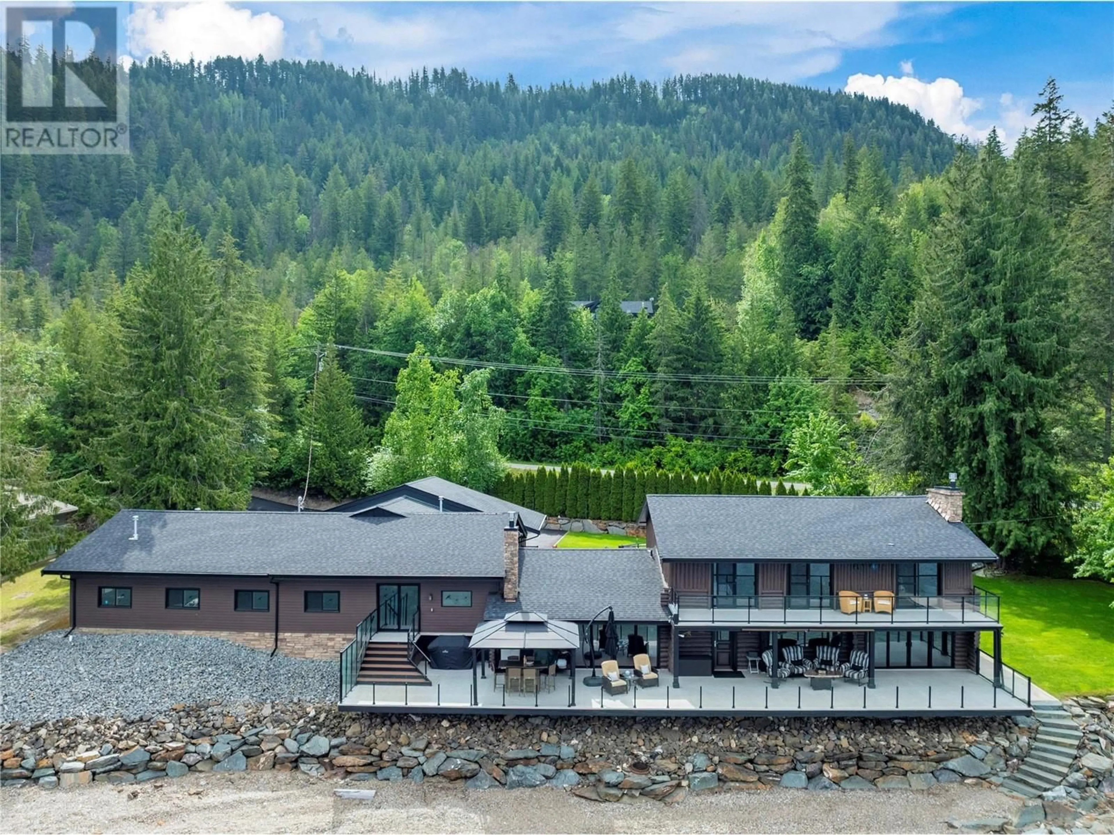 A pic from outside/outdoor area/front of a property/back of a property/a pic from drone, mountain view for 2609 EAGLE BAY ROAD, Blind Bay British Columbia V0E1H1