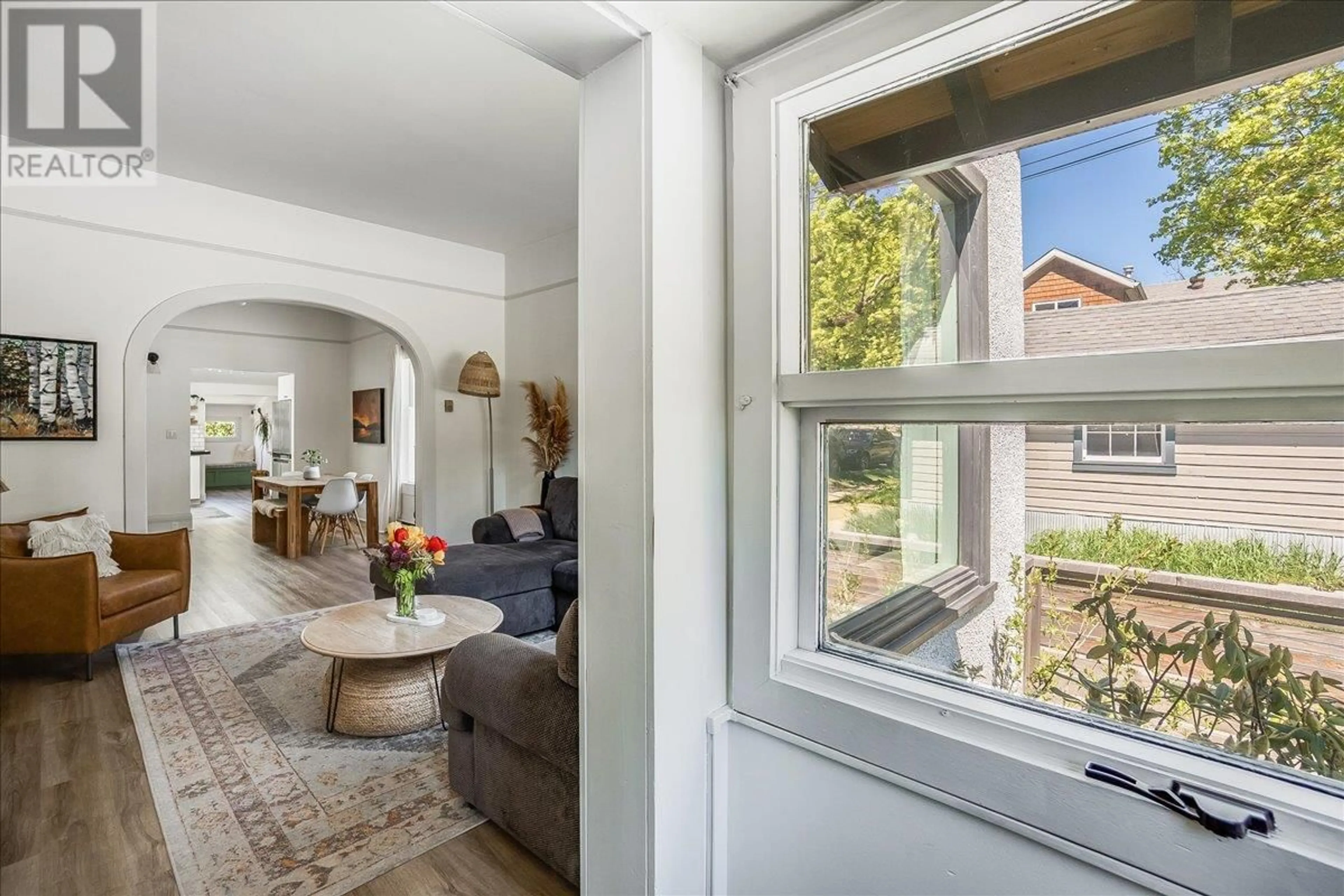 Indoor entryway for 313 LATIMER STREET, Nelson British Columbia V1L4T5