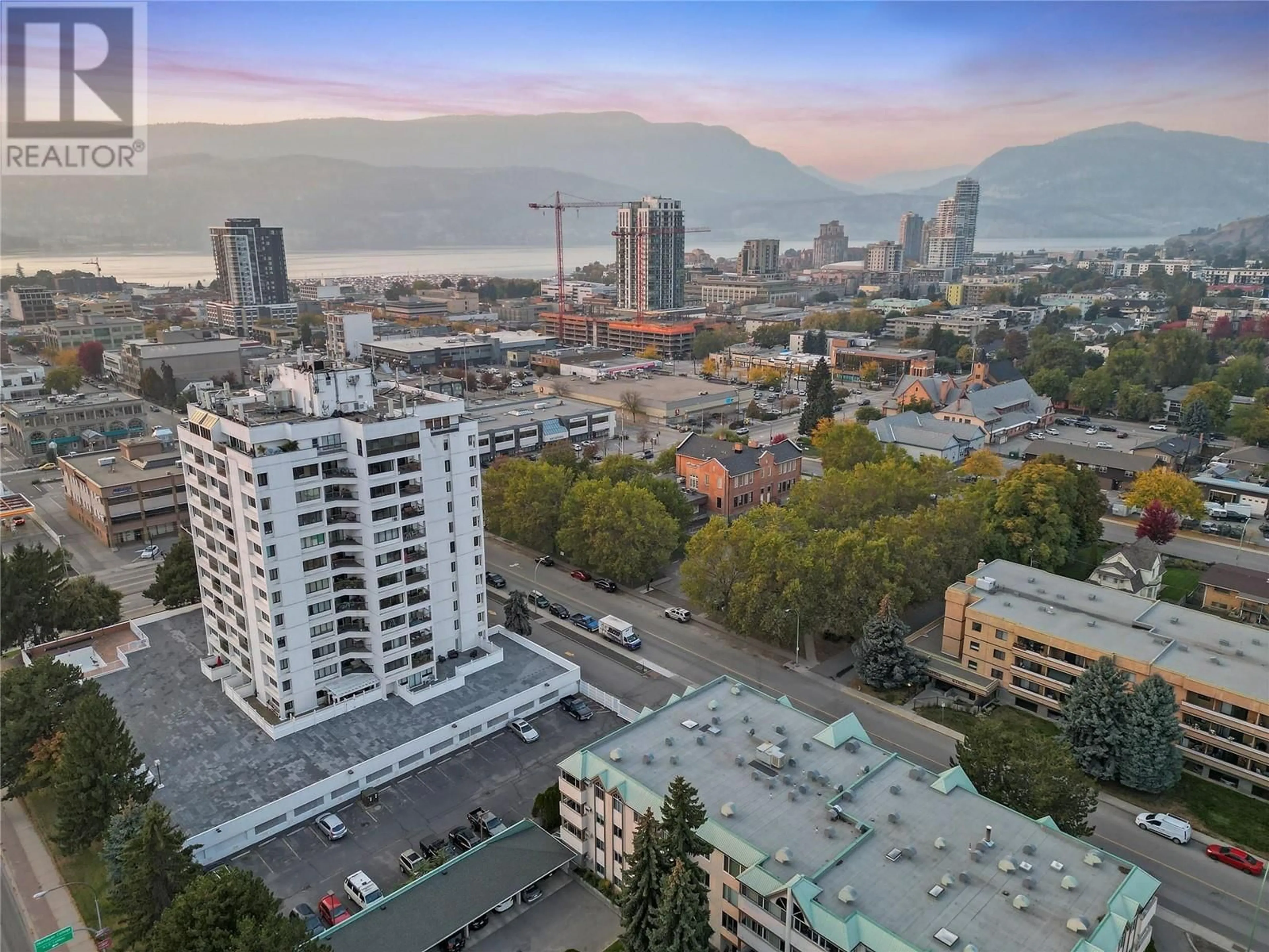 A pic from outside/outdoor area/front of a property/back of a property/a pic from drone, city buildings view from balcony for 1206 - 737 LEON AVENUE, Kelowna British Columbia V1Y8L6