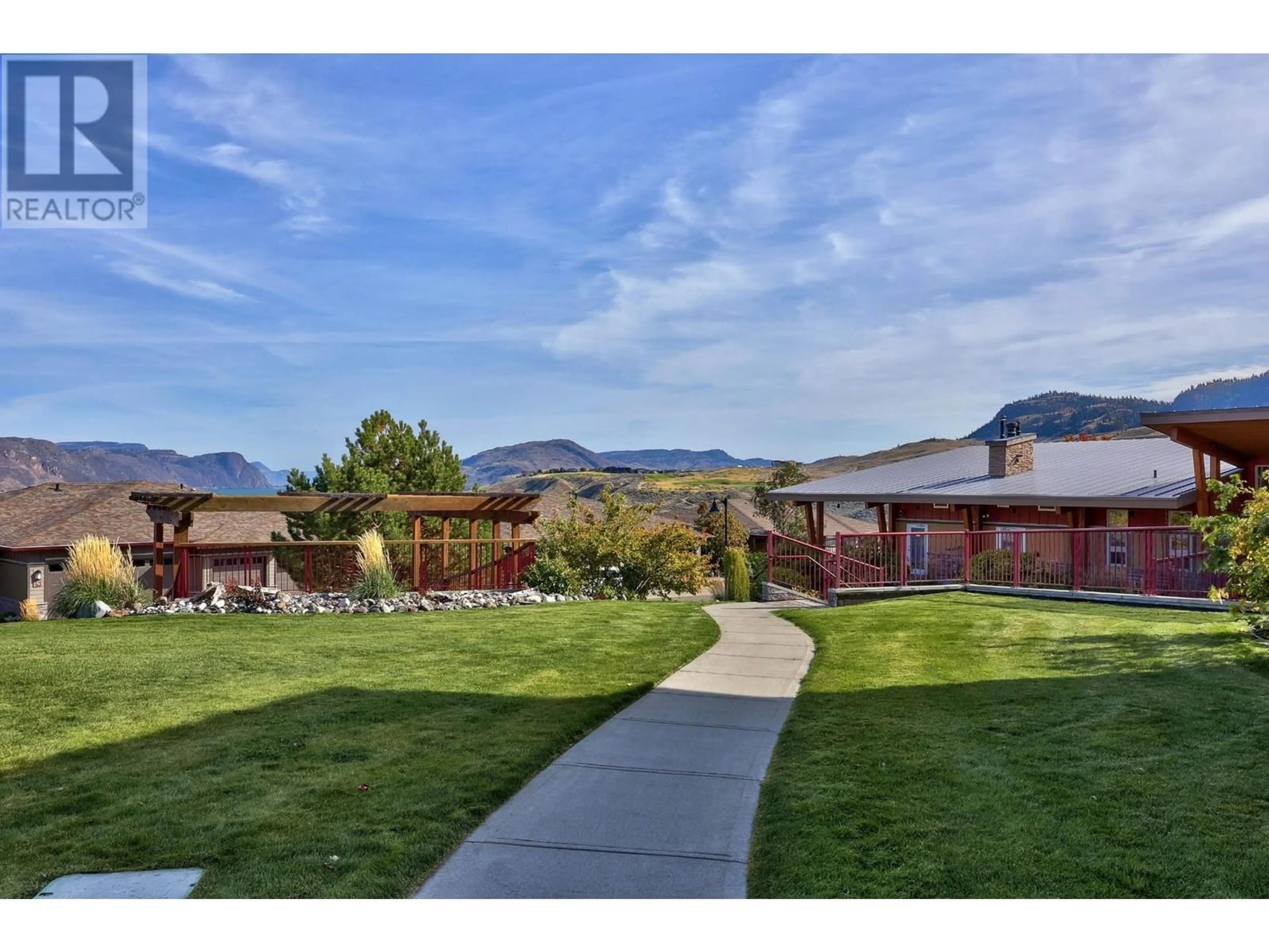 A pic from outside/outdoor area/front of a property/back of a property/a pic from drone, mountain view for 40 - 175 HOLLOWAY DRIVE, Kamloops British Columbia V1S0B2