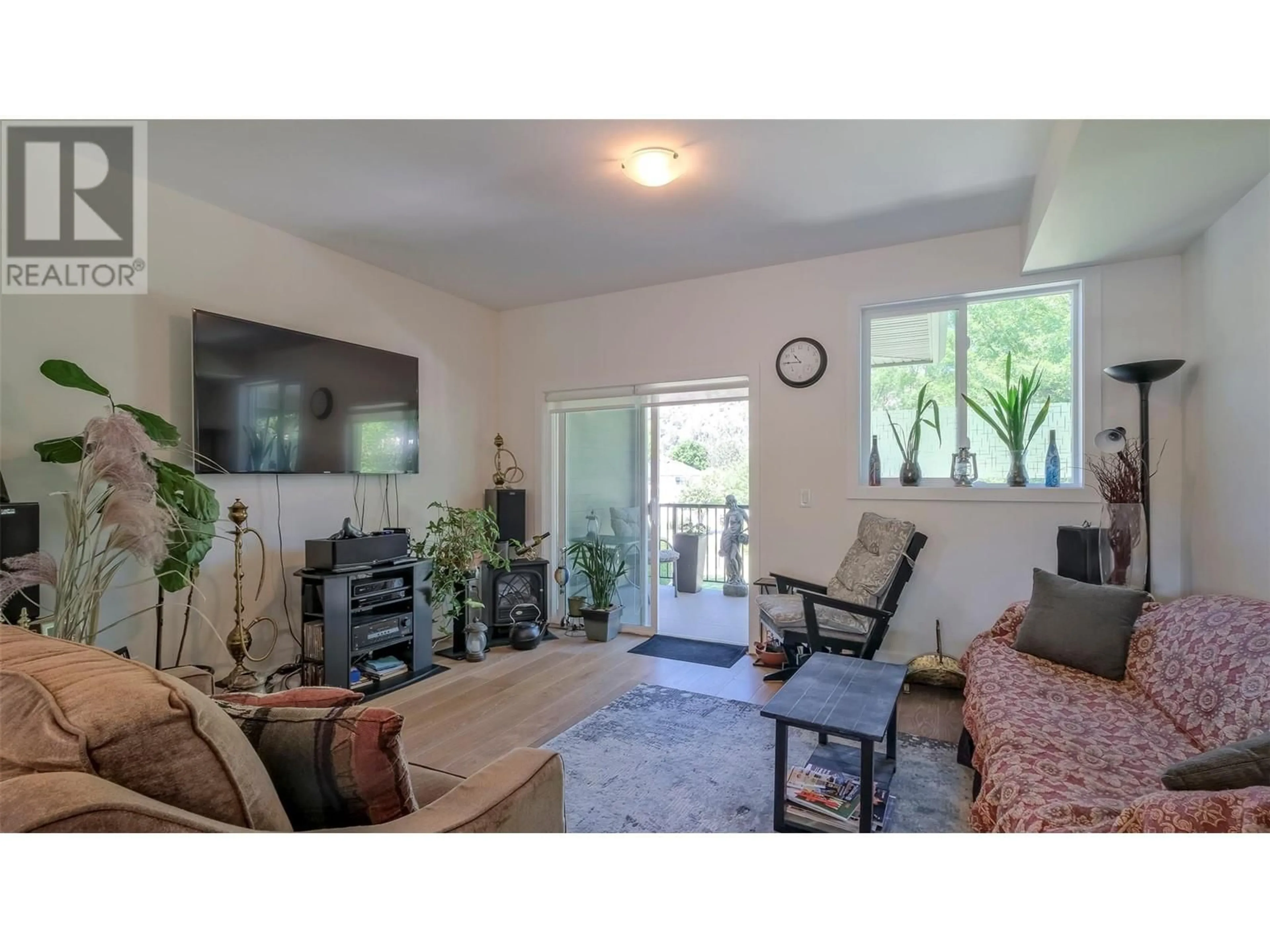 Living room with furniture, unknown for 38 - 300 DRYSDALE BOULEVARD, Kelowna British Columbia V1V3E6