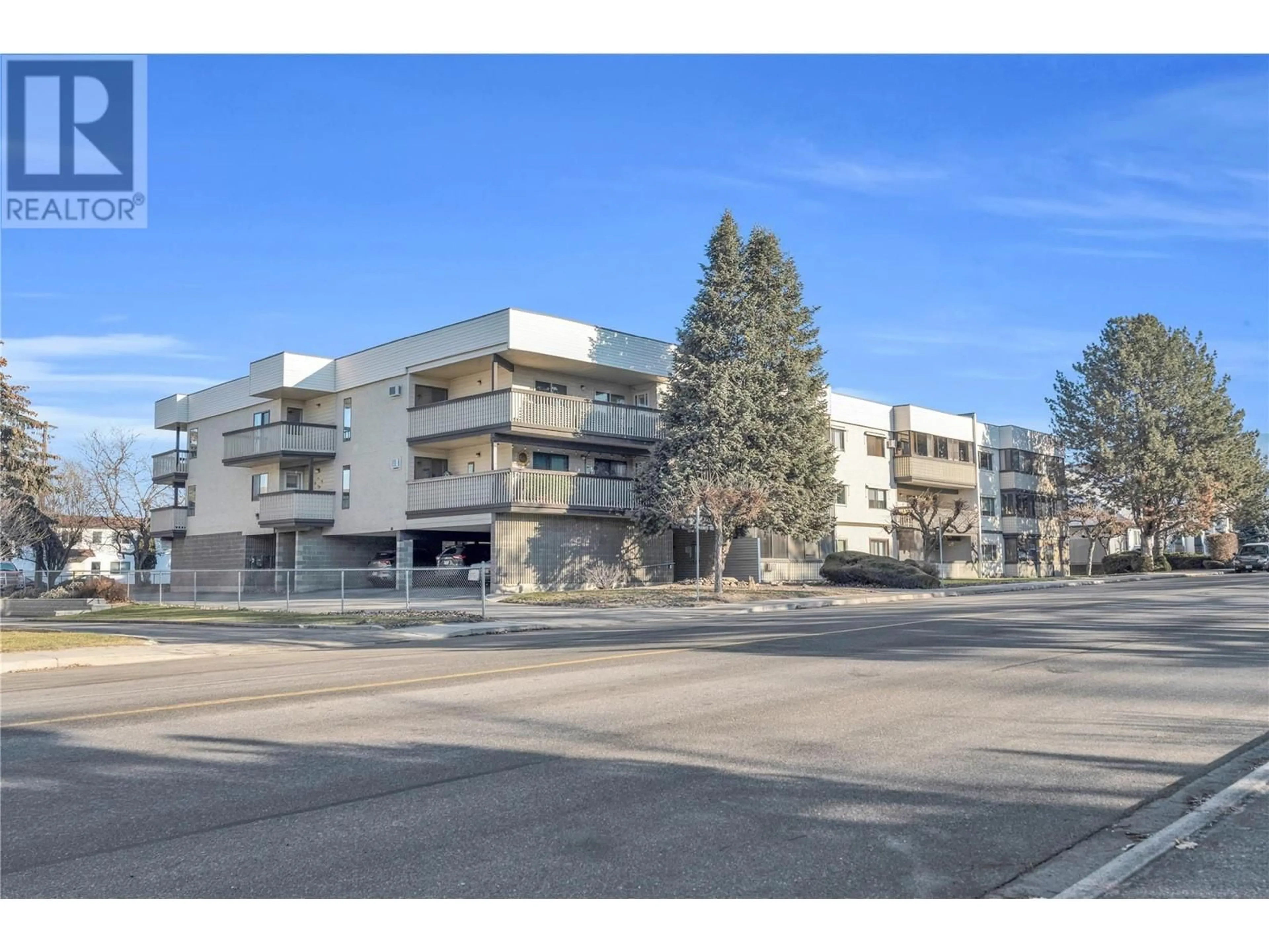 Unknown for 103 - 187 WARREN AVENUE, Penticton British Columbia V2A3N1