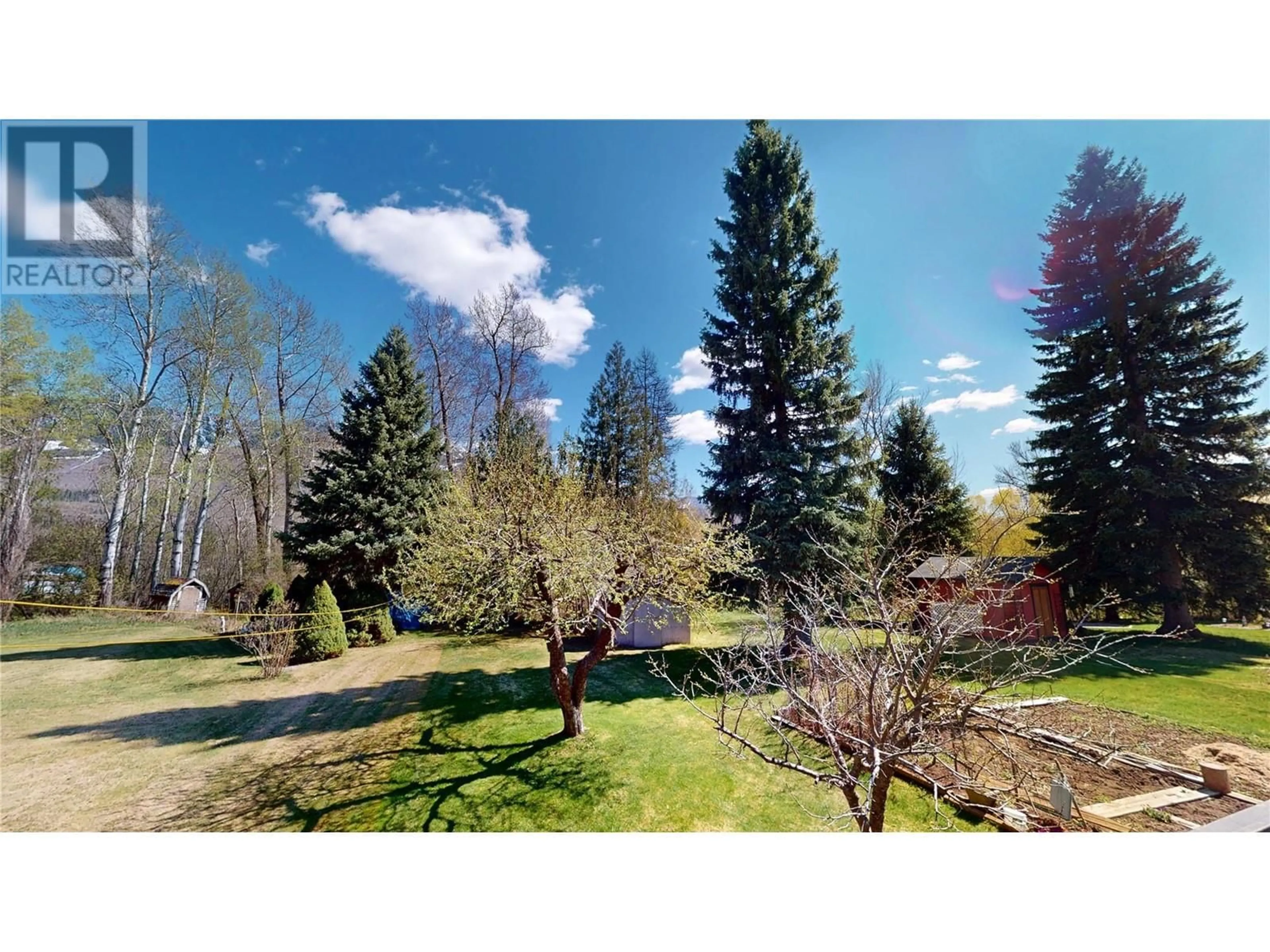 A pic from outside/outdoor area/front of a property/back of a property/a pic from drone, forest/trees view for 1698 MCKENZIE ROAD, Fernie British Columbia V0B1M5