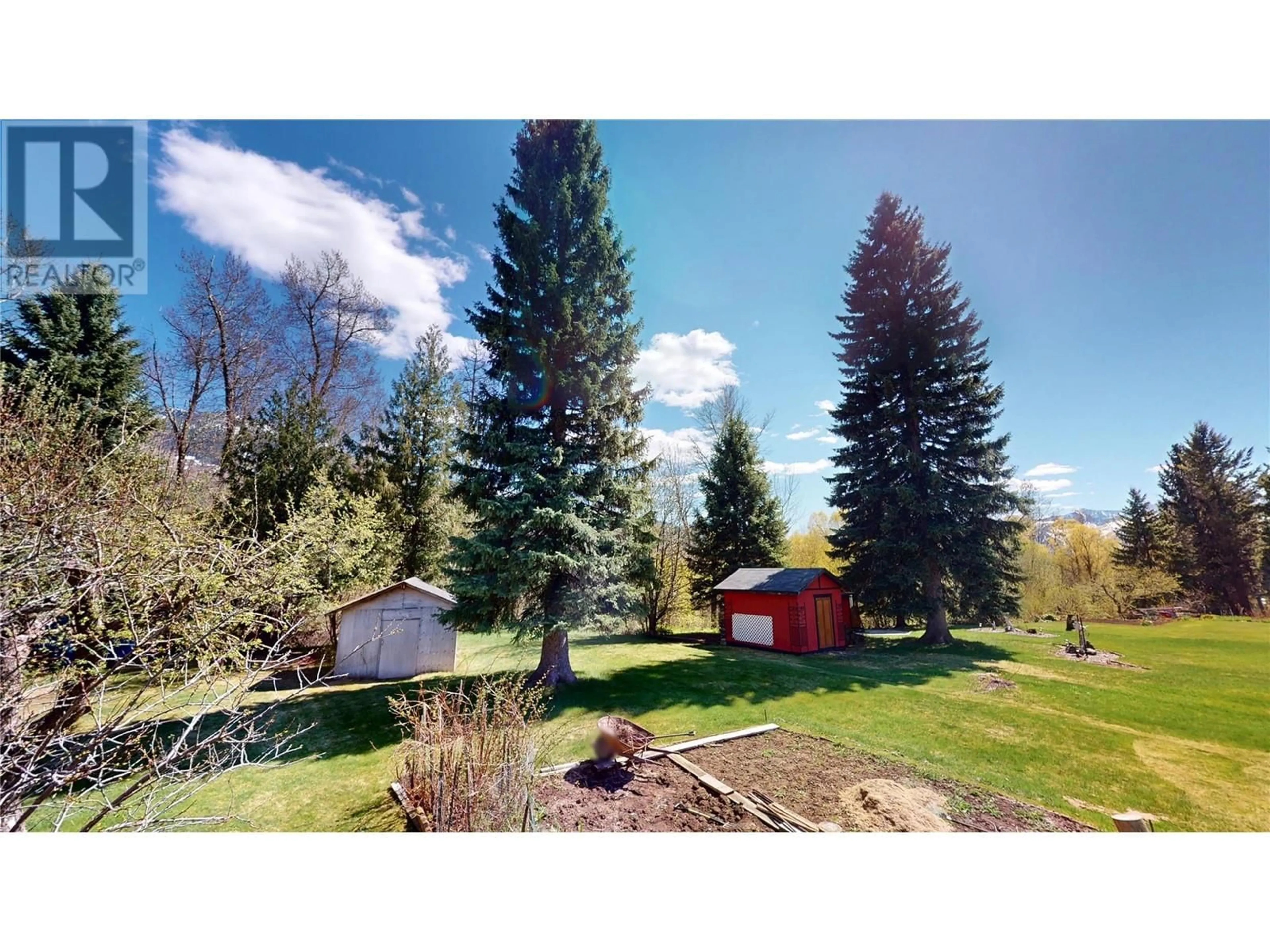A pic from outside/outdoor area/front of a property/back of a property/a pic from drone, forest/trees view for 1698 MCKENZIE ROAD, Fernie British Columbia V0B1M5