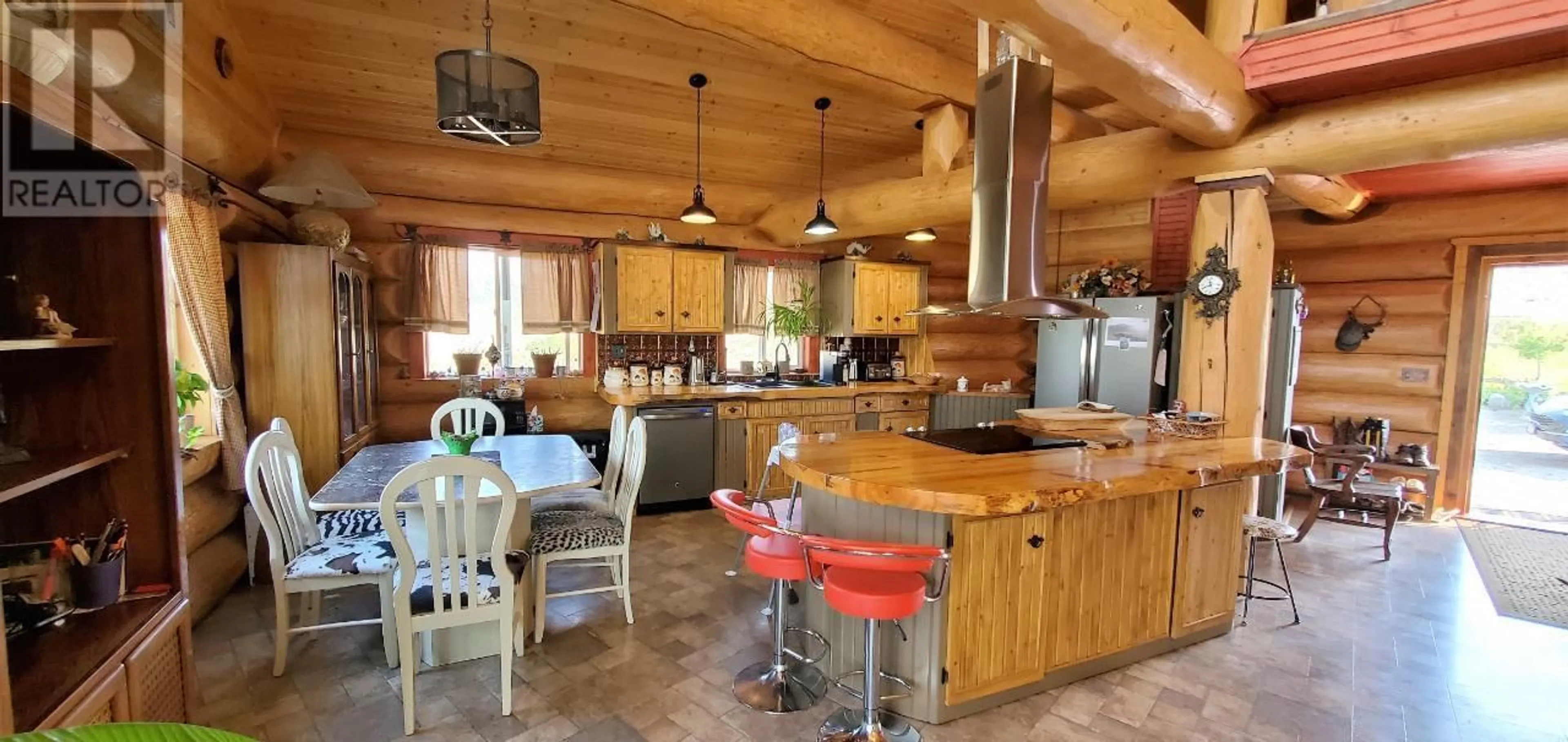 Rustic kitchen, wood/laminate floor for 150 NIGHTHAWK ROAD, Cawston British Columbia V0X1C3