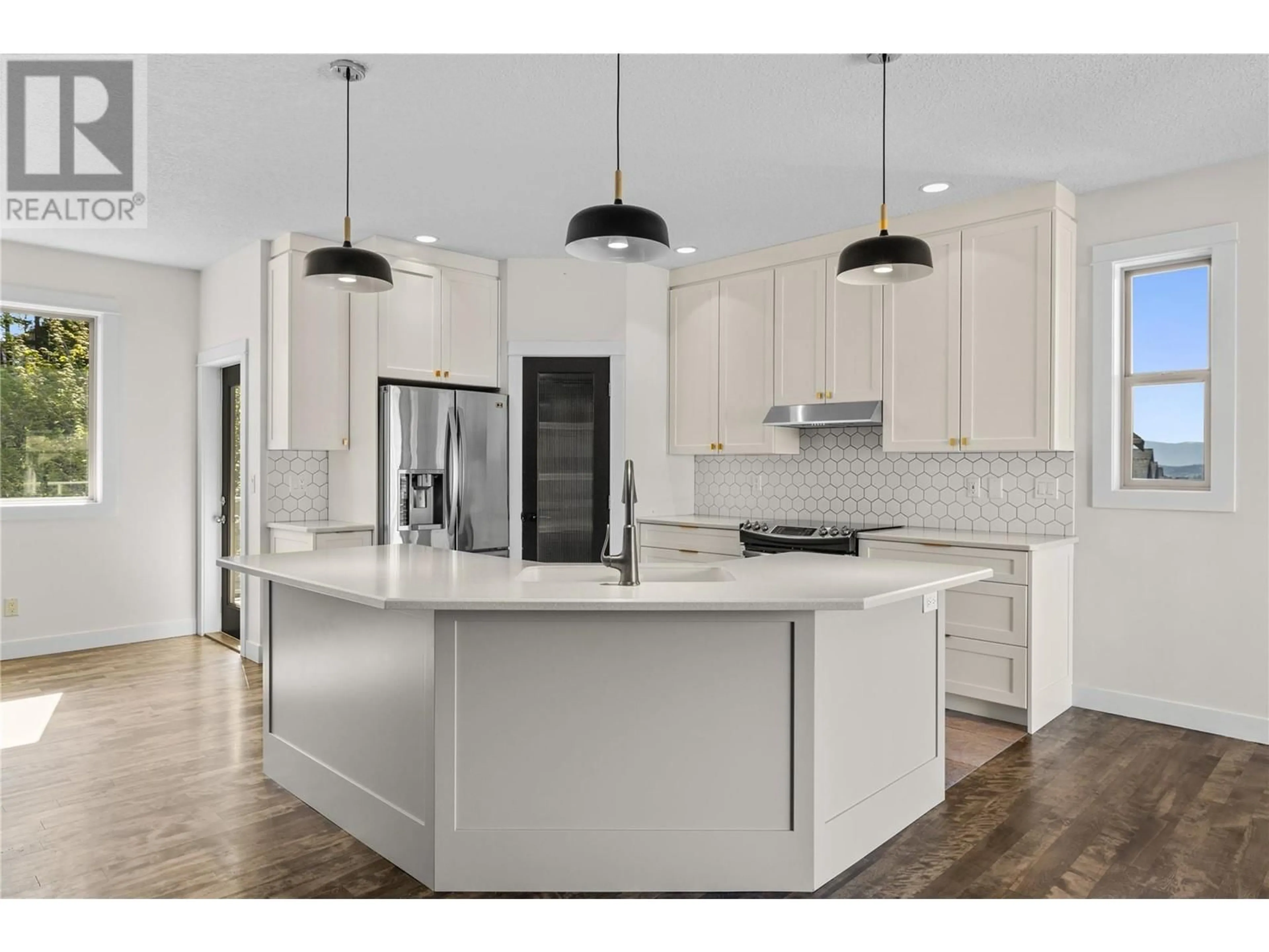 Open concept kitchen, unknown for 12833 CLIFFSHORE DRIVE, Lake Country British Columbia V4V2P7