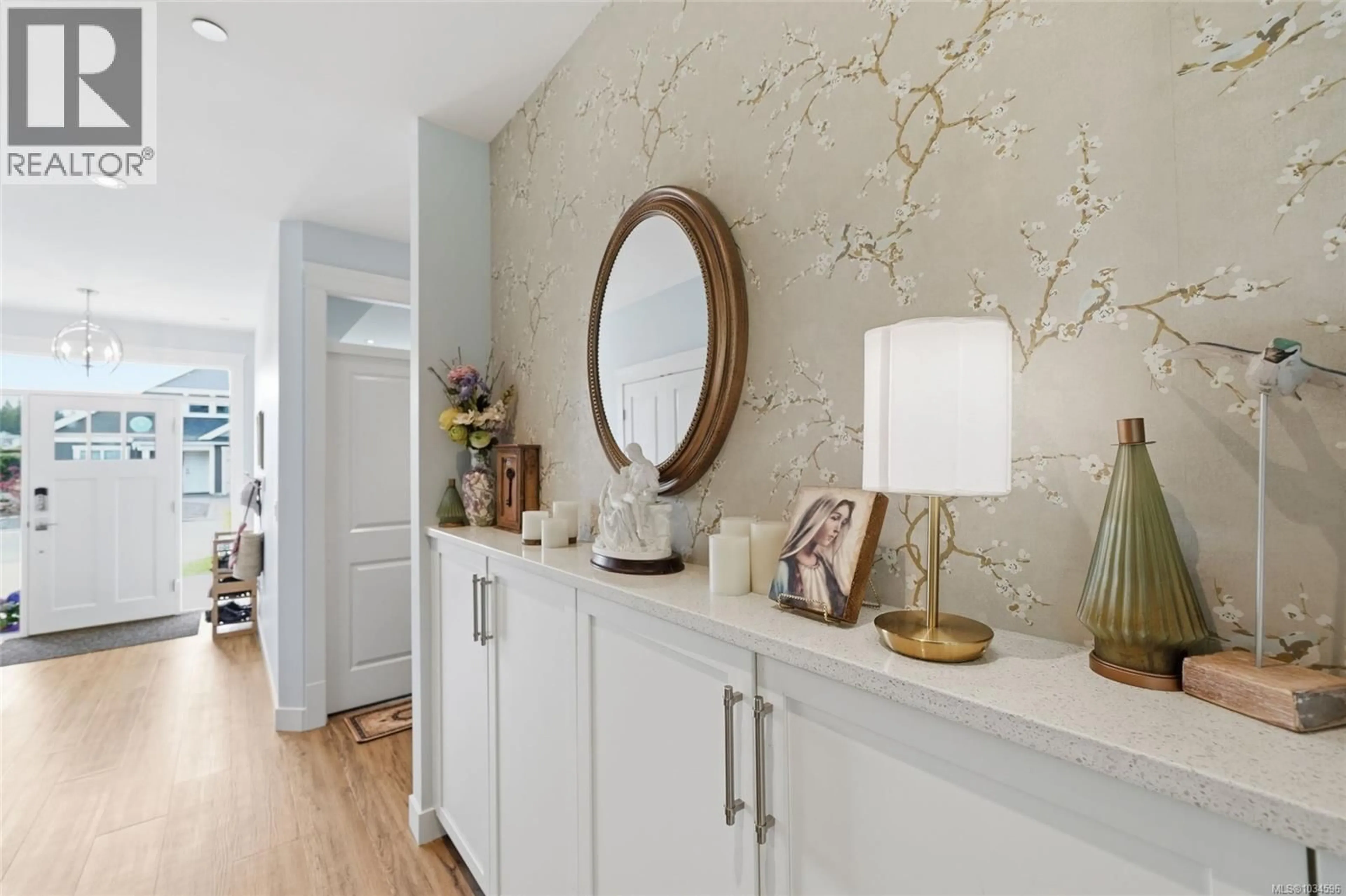 Indoor entryway for 795 PARKSIDE CRESCENT, Parksville British Columbia V9P0C7
