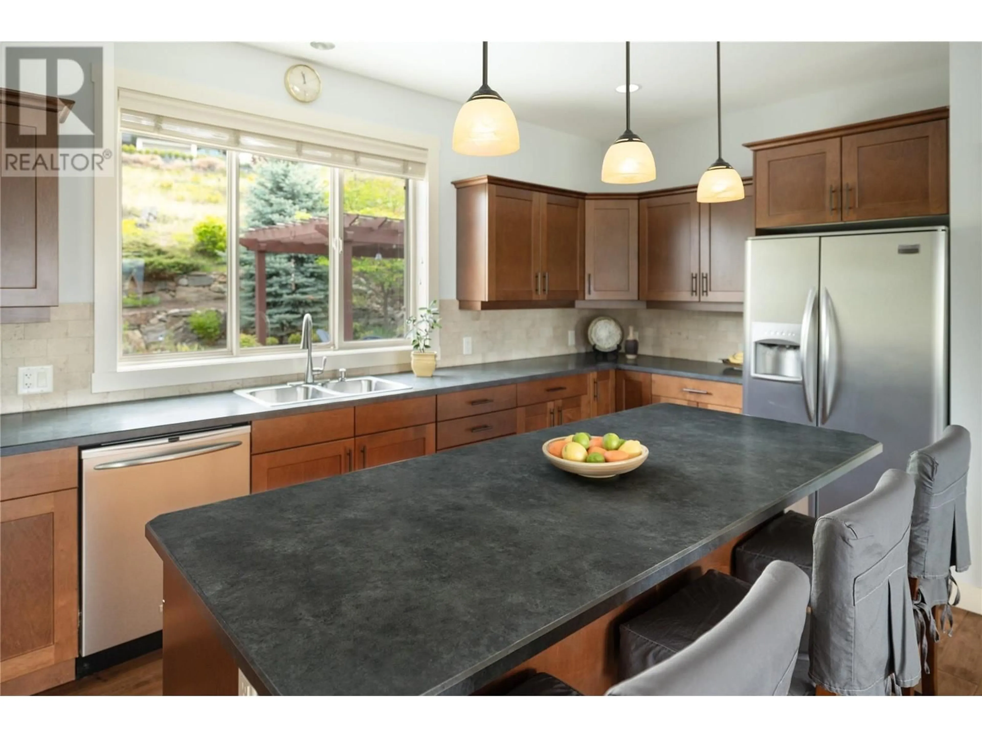 Open concept kitchen, unknown for 5511 MOUNTAINSIDE DRIVE, Kelowna British Columbia V1W5G4