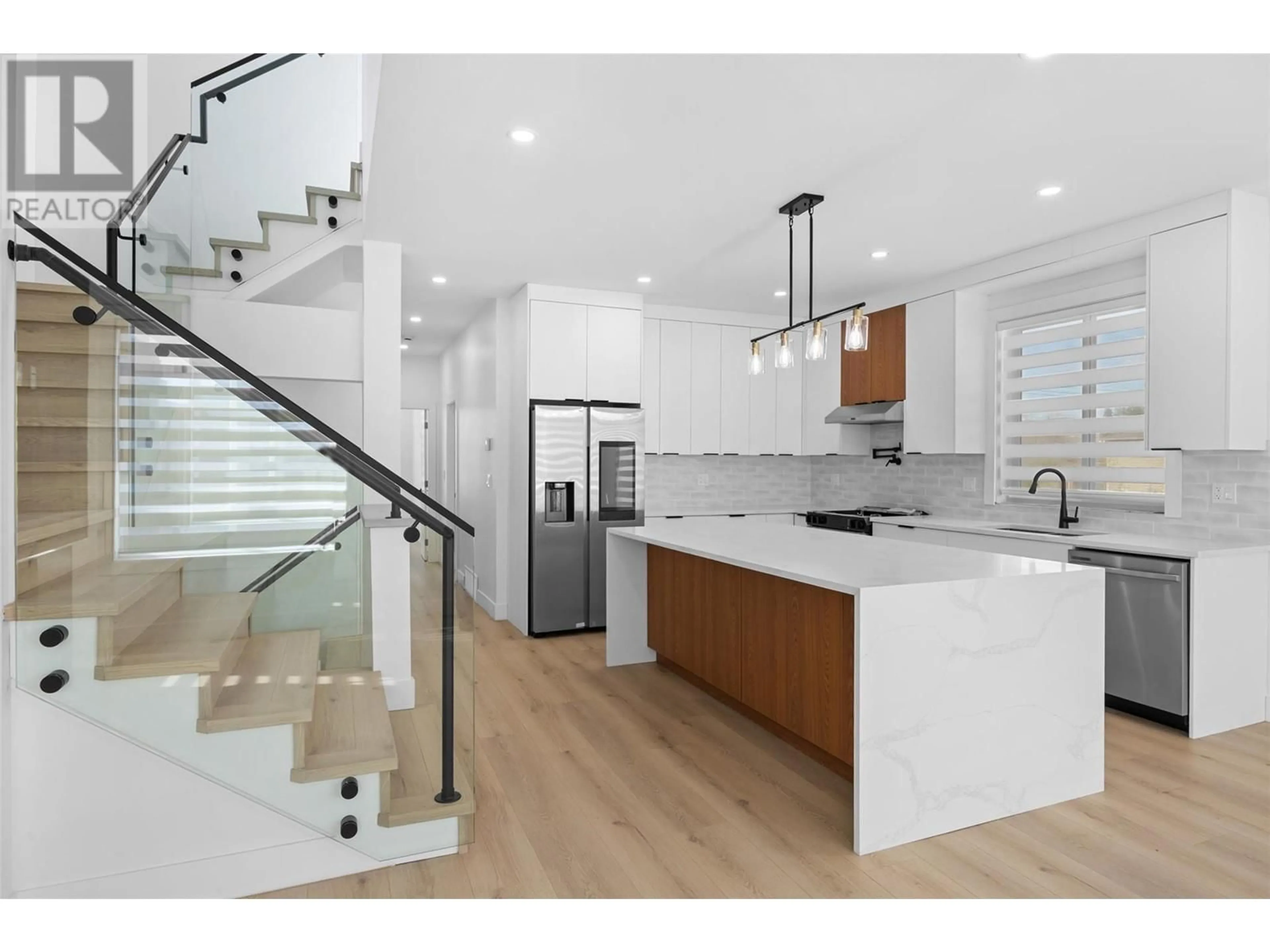 Open concept kitchen, unknown for 750 RAYMER AVENUE, Kelowna British Columbia V1Y4Z8