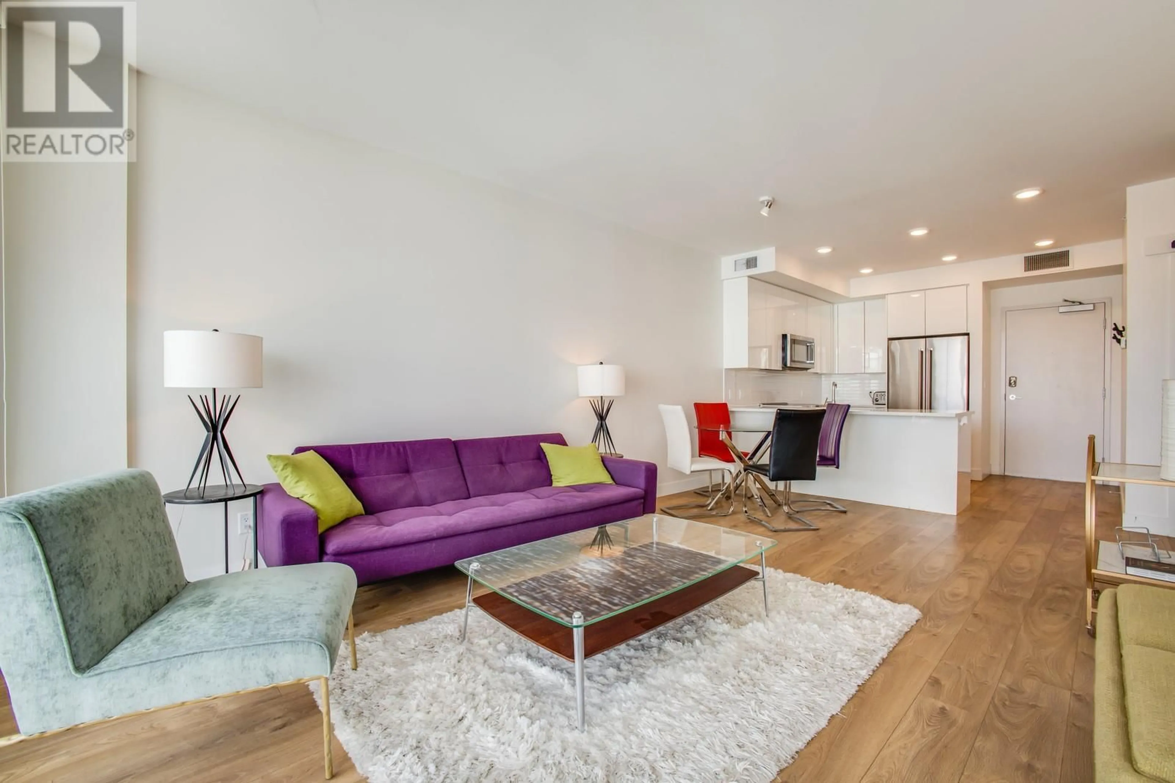 Living room with furniture, unknown for 1304 - 1232 ELLIS STREET, Kelowna British Columbia V1Y0J6