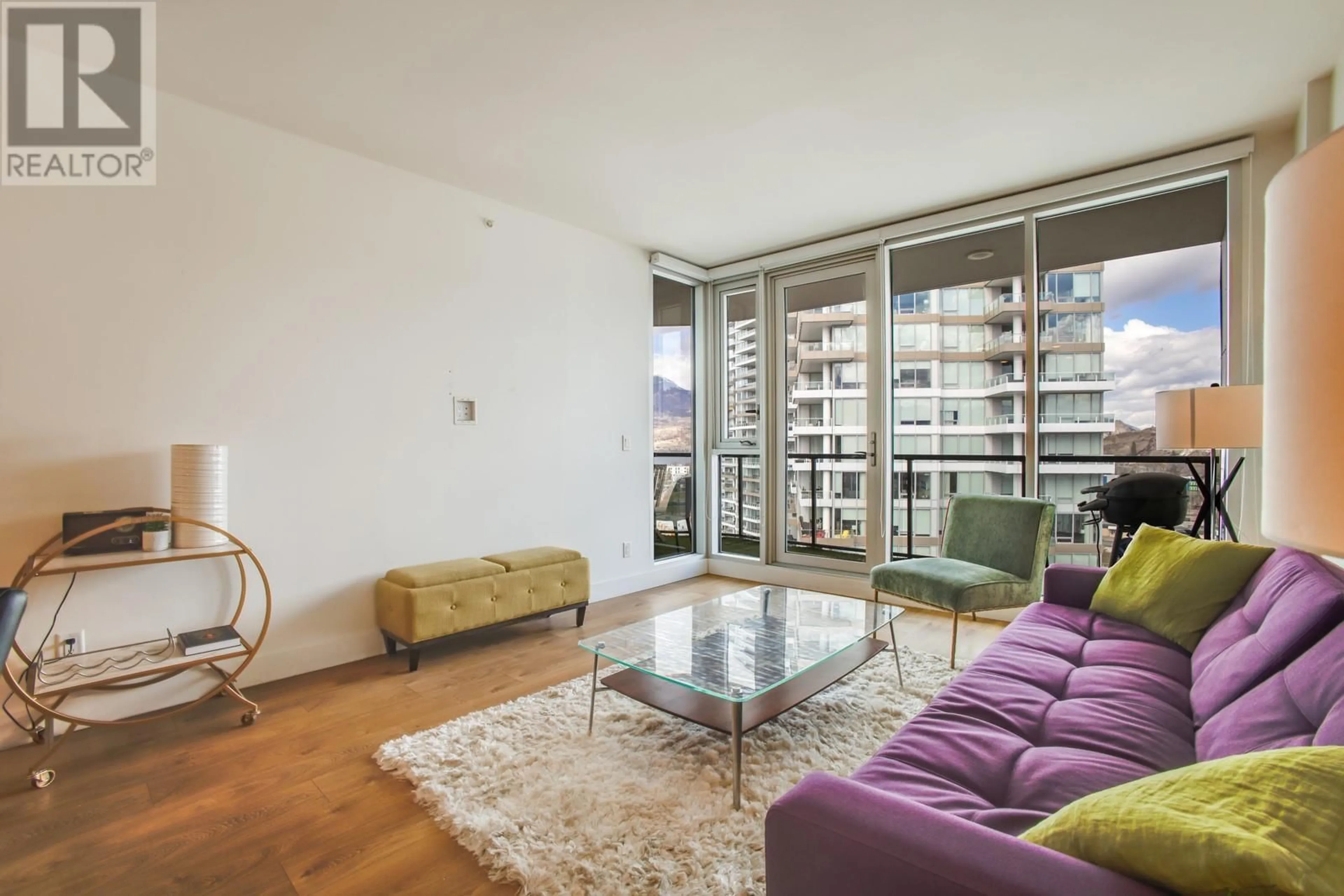 Living room with furniture, unknown for 1304 - 1232 ELLIS STREET, Kelowna British Columbia V1Y0J6