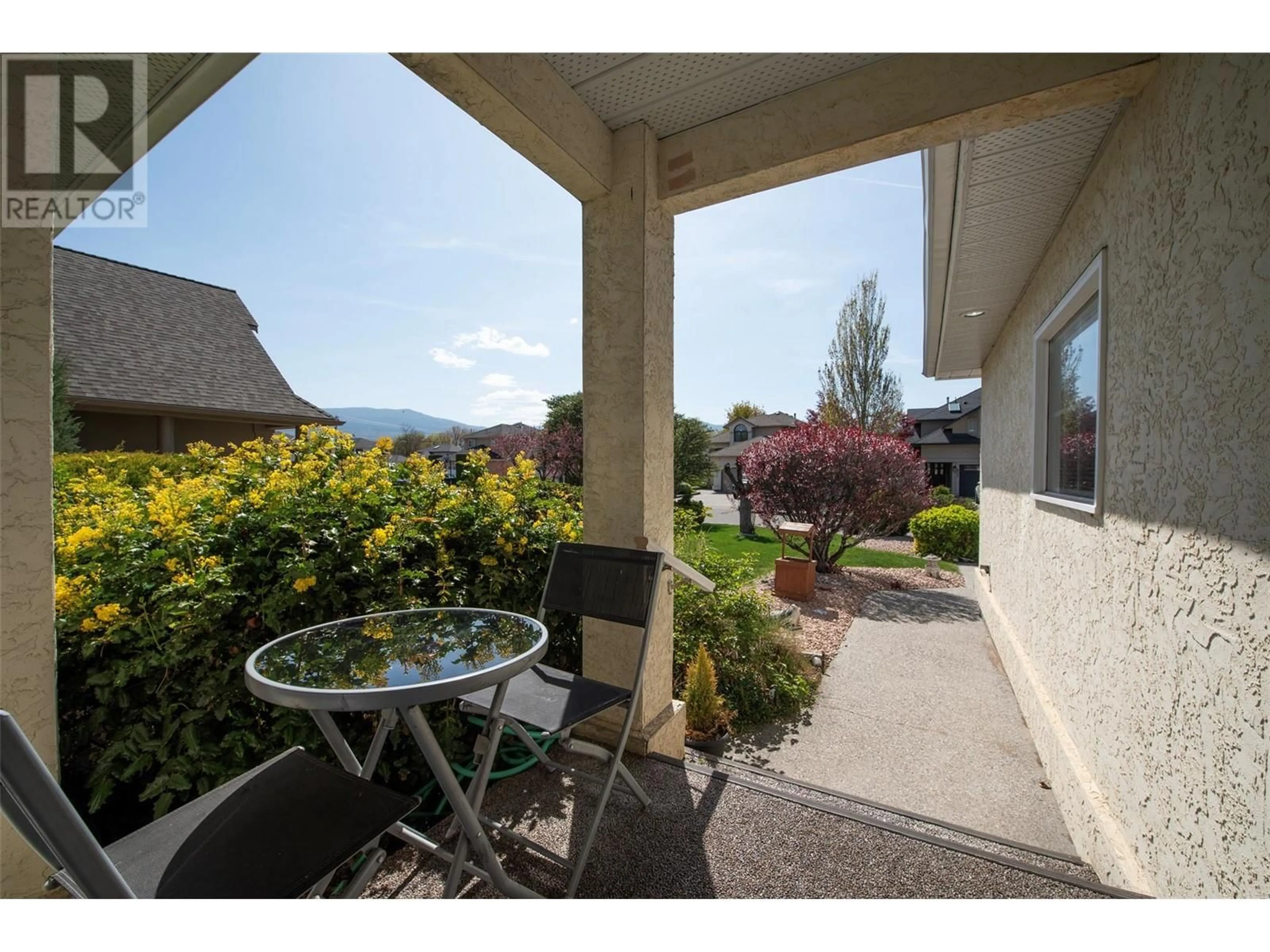 Patio, mountain view for 852 MISSION SPRINGS CRESCENT, Kelowna British Columbia V1W3L9