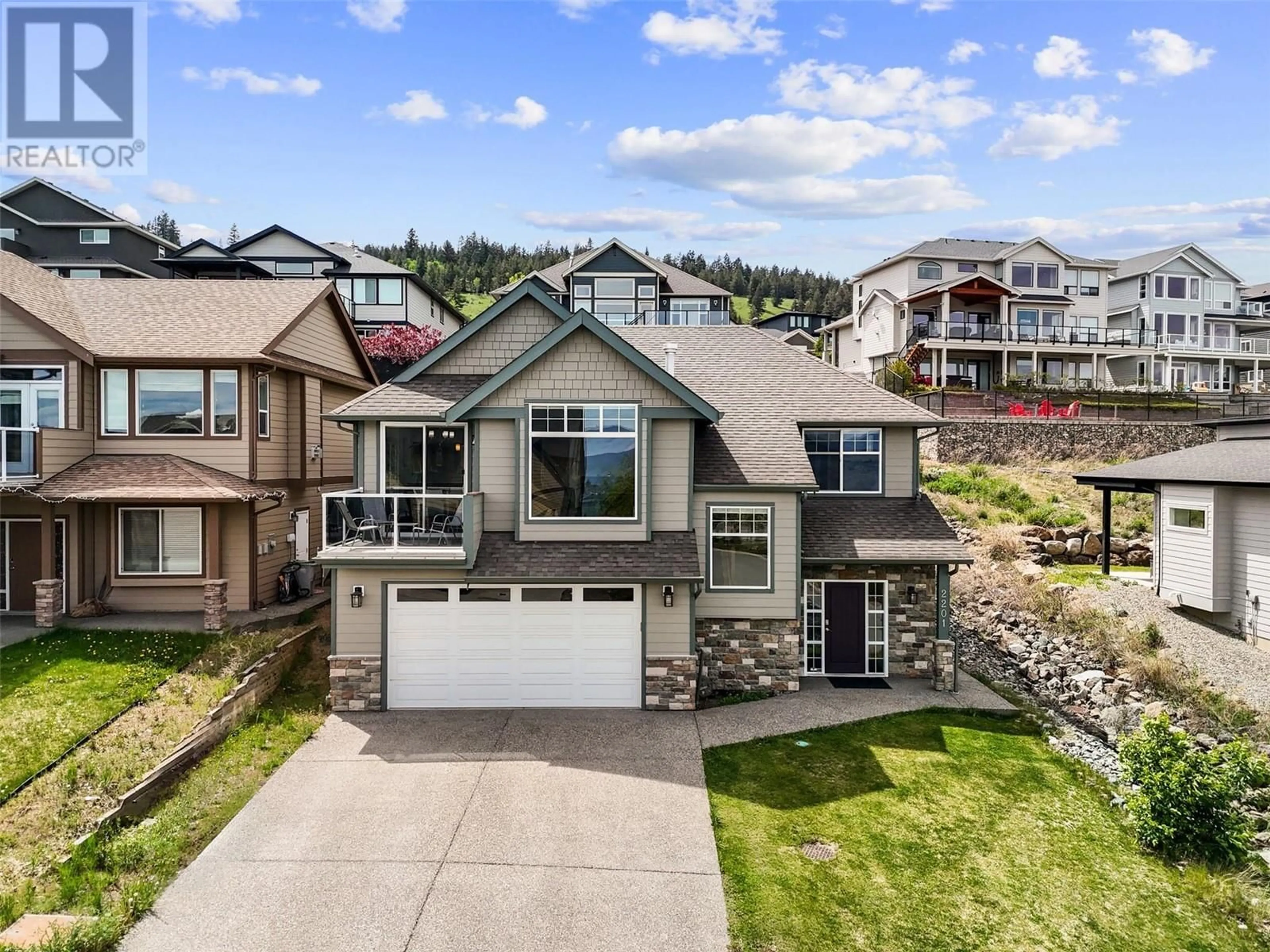 A pic from outside/outdoor area/front of a property/back of a property/a pic from drone, mountain view for 2201 LINFIELD DRIVE, Kamloops British Columbia V1S0B8
