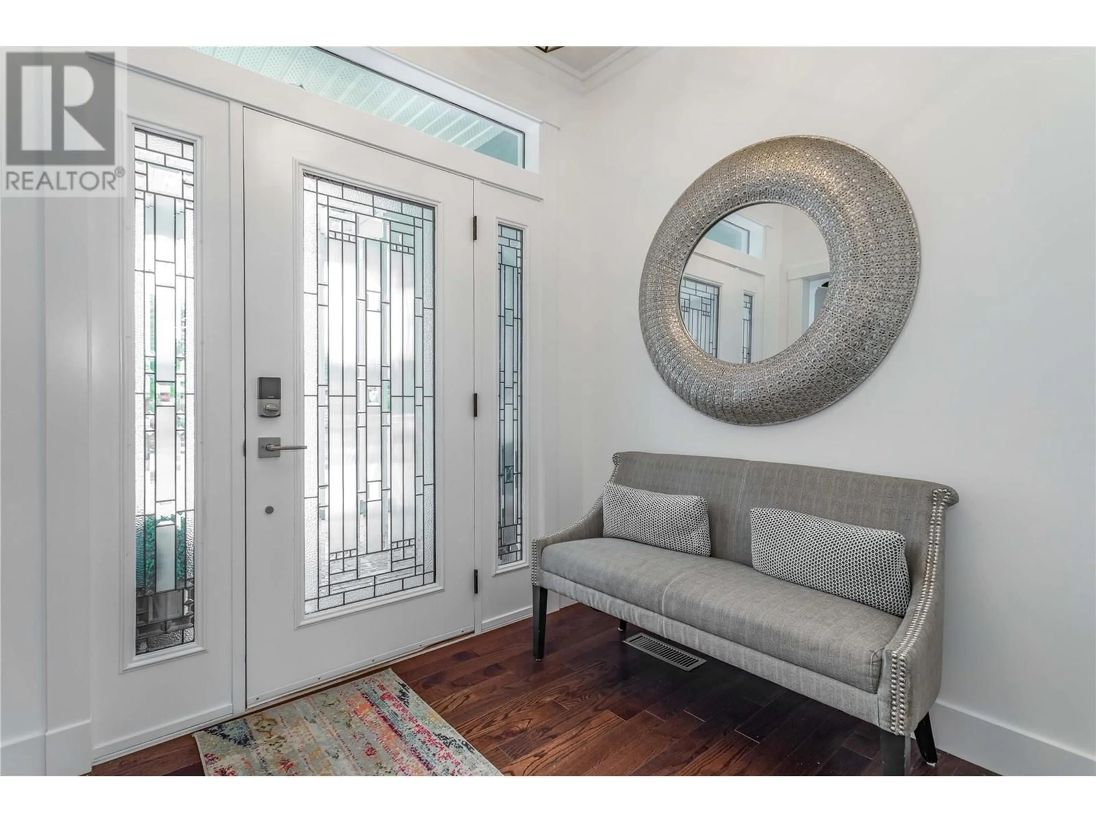 Indoor entryway for 4534 GALLAGHERS EDGEWOOD COURT, Kelowna British Columbia V1W5B6