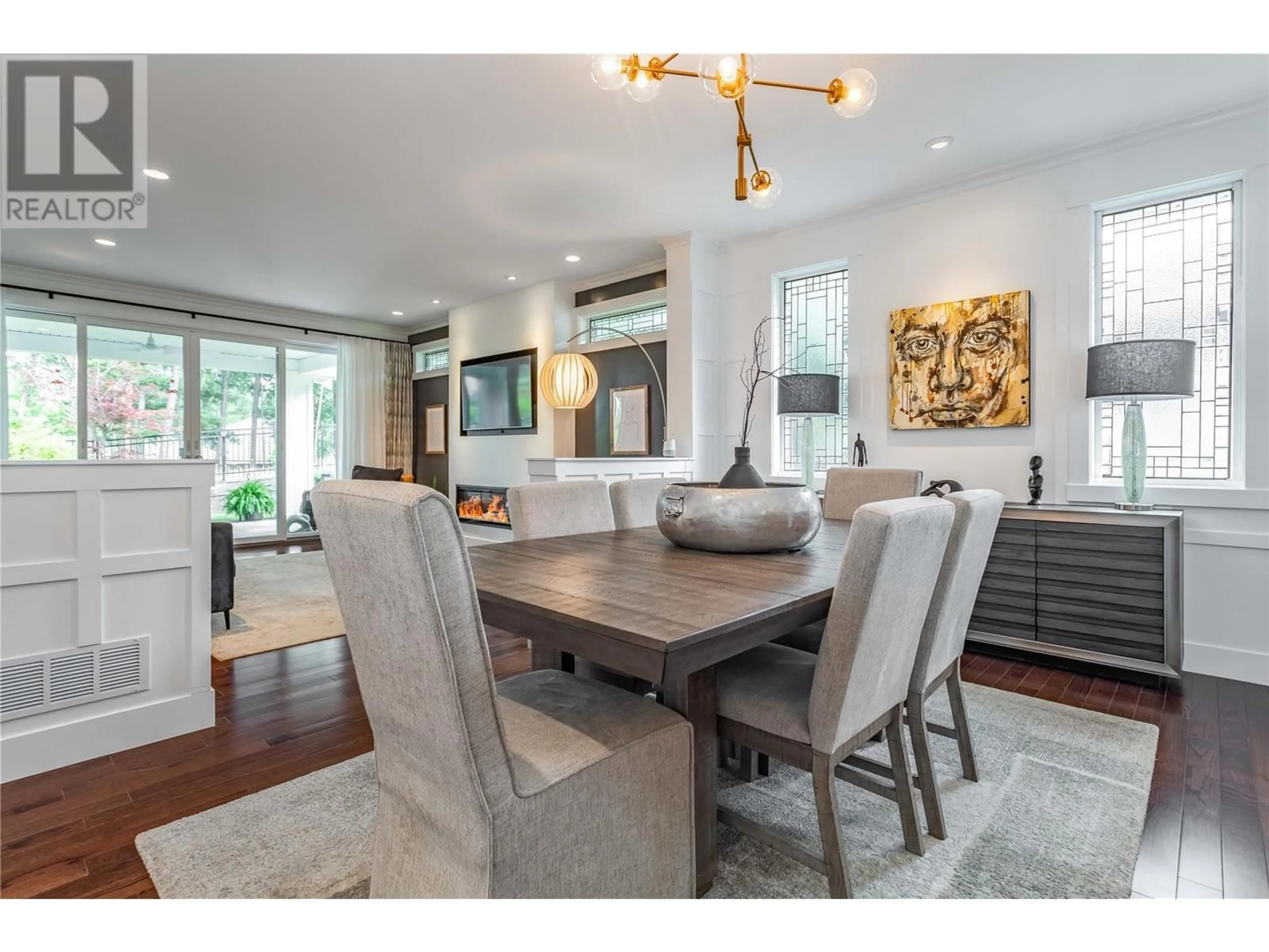 Dining room, wood/laminate floor for 4534 GALLAGHERS EDGEWOOD COURT, Kelowna British Columbia V1W5B6