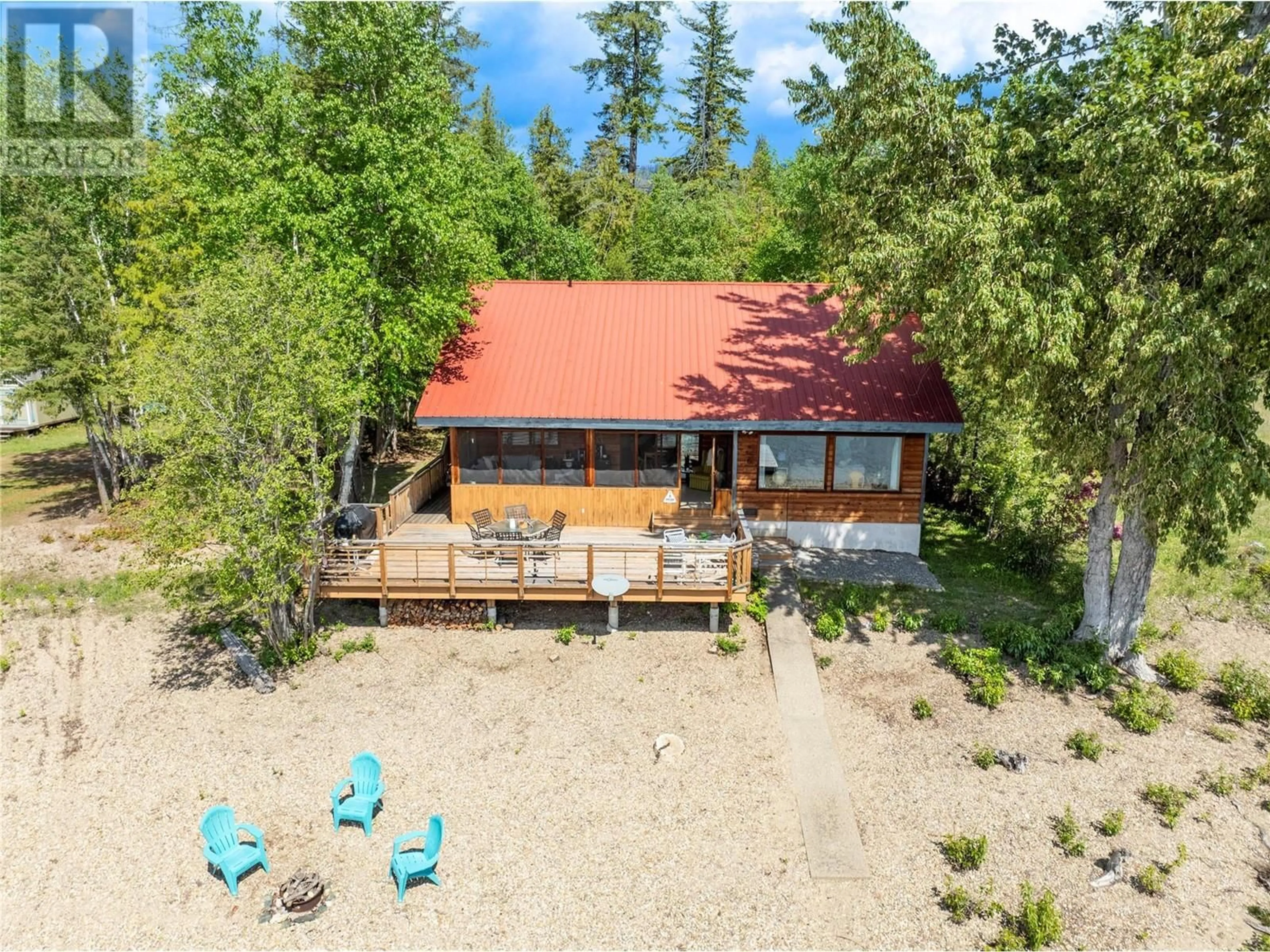 A pic from outside/outdoor area/front of a property/back of a property/a pic from drone, water/lake/river/ocean view for 4006 EXPRESS POINT ROAD, Scotch Creek British Columbia V0E1M5