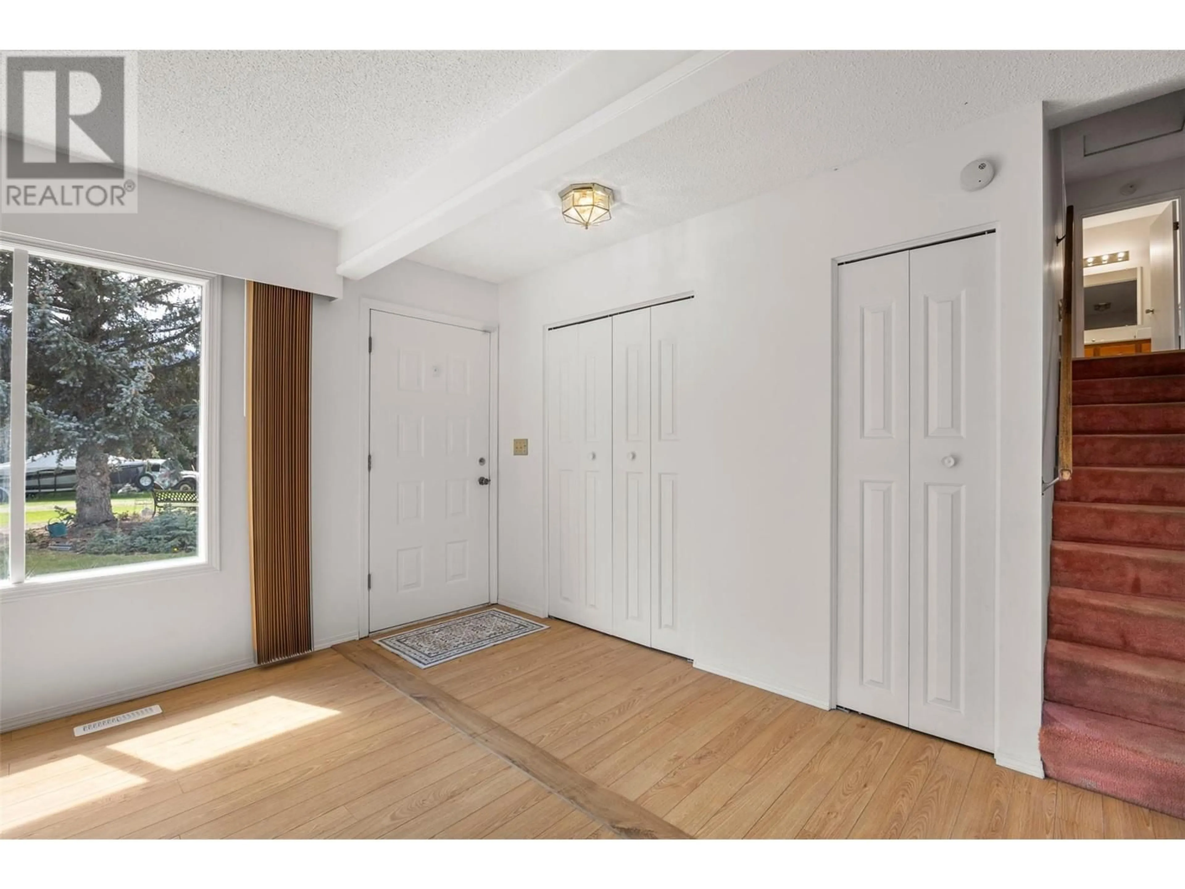 Indoor entryway for 6300 FURRER ROAD, Kamloops British Columbia V2C4V6