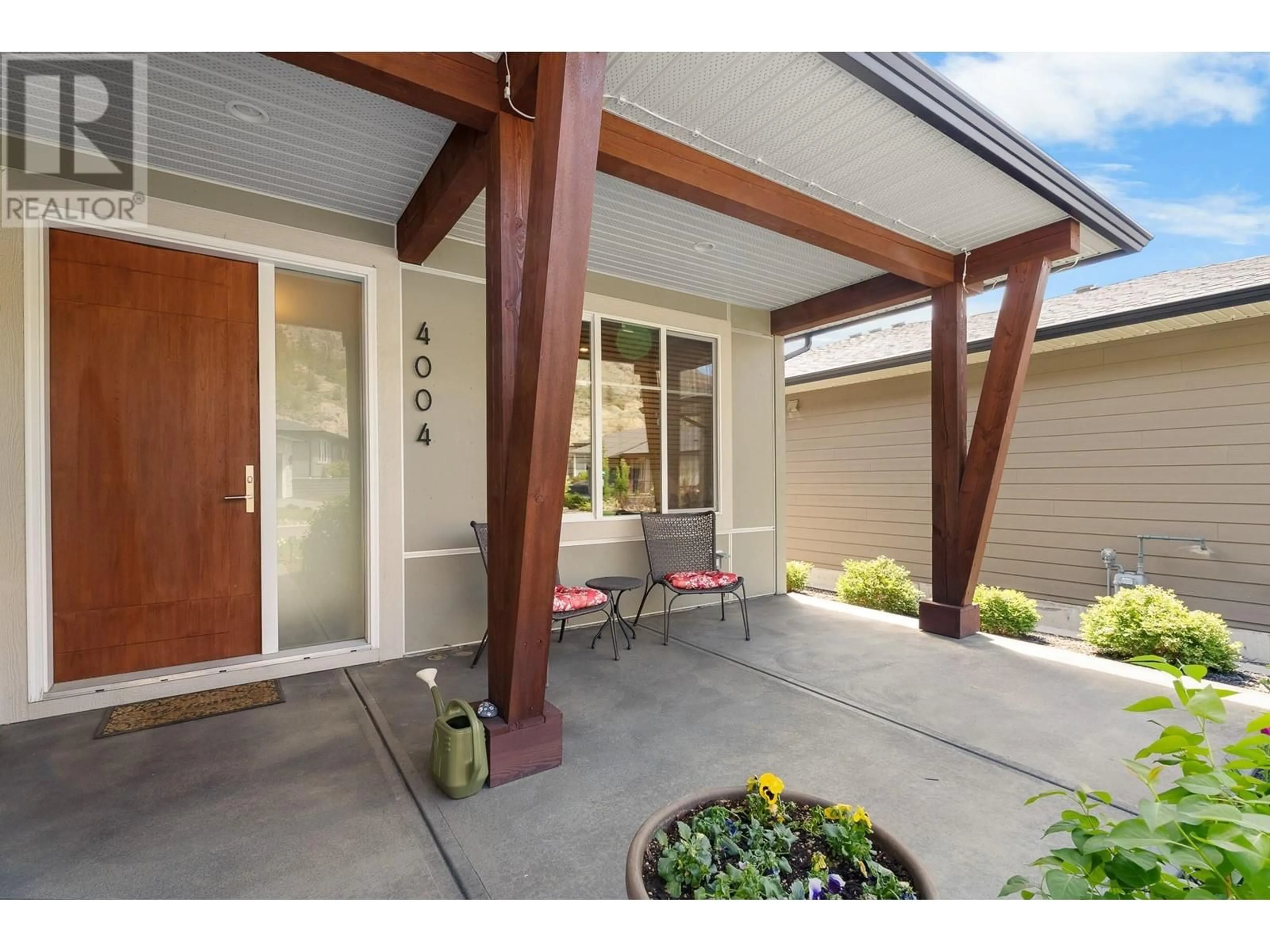 Indoor entryway for 4004 RIO VISTA WAY OTHER, Kamloops British Columbia V2H0E1