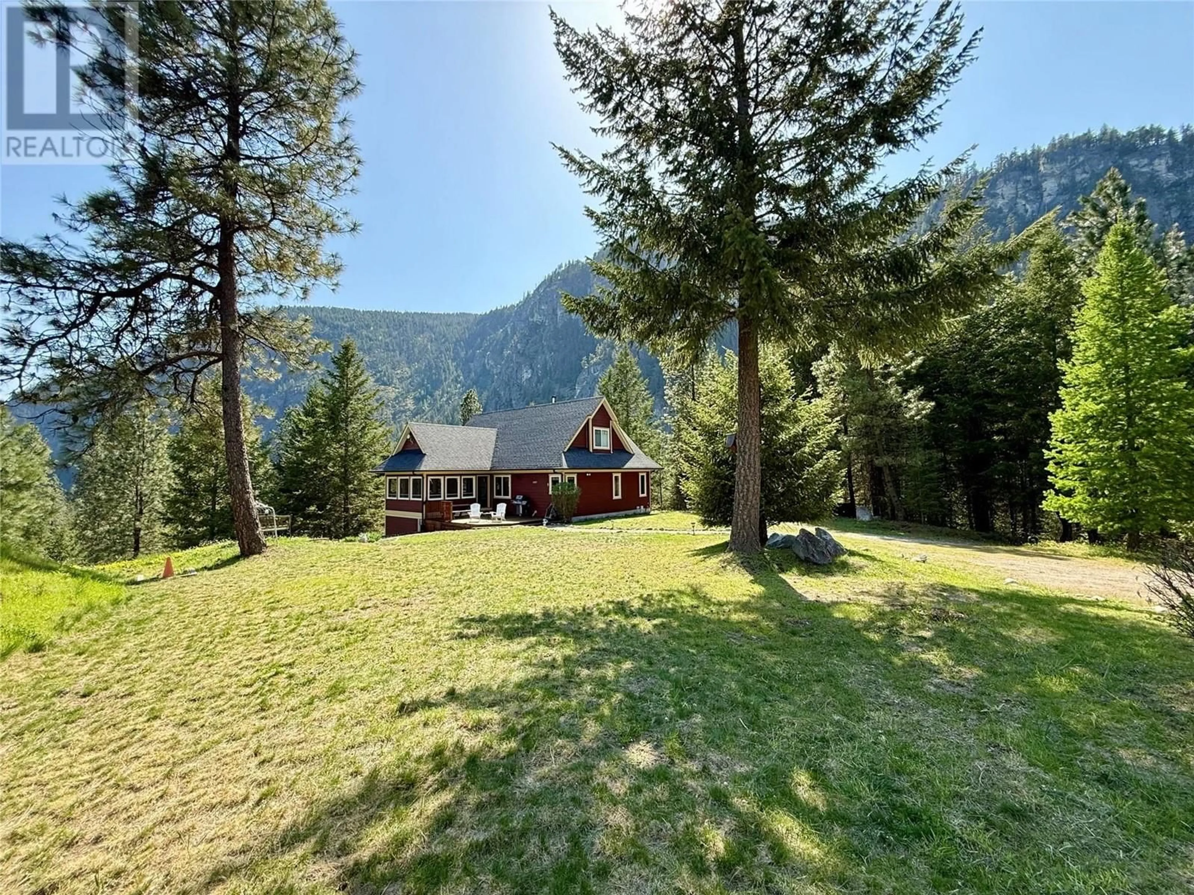 A pic from outside/outdoor area/front of a property/back of a property/a pic from drone, mountain view for 80 MOUNTAIN VIEW ROAD, Christina Lake British Columbia V0H1E0