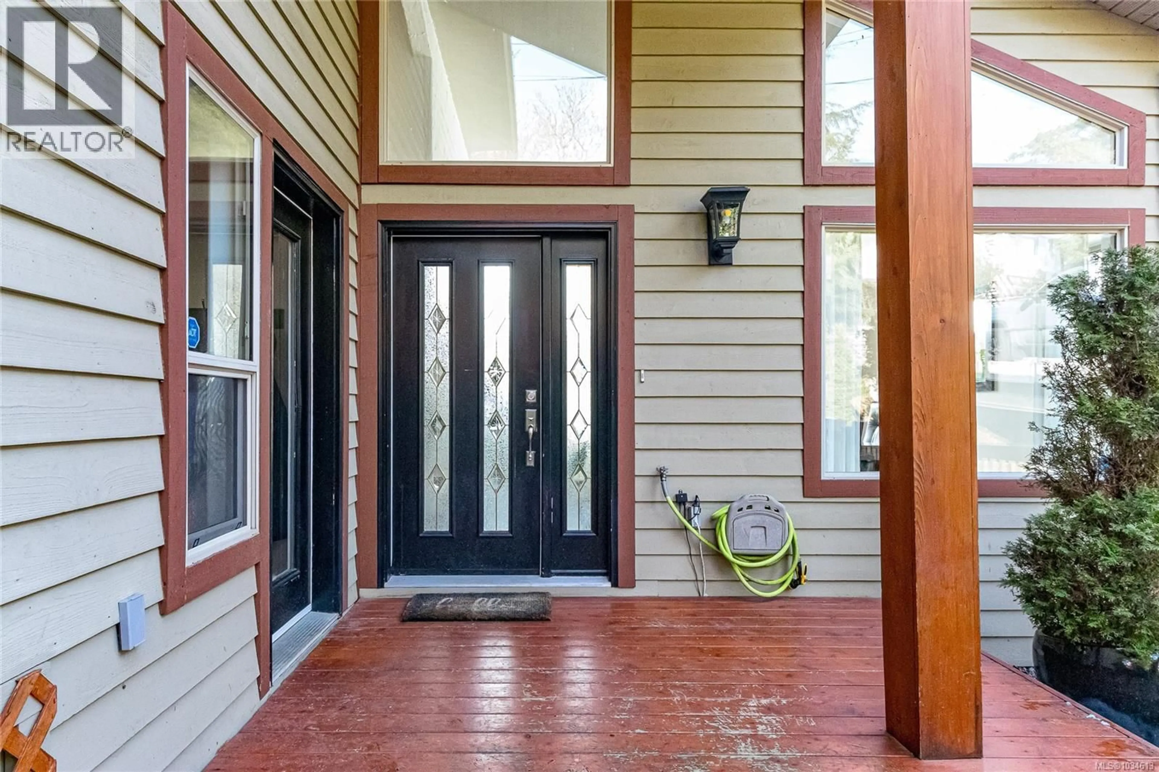 Indoor entryway for 150 RAINBOW CRESCENT, Nanaimo British Columbia V9T4Y2