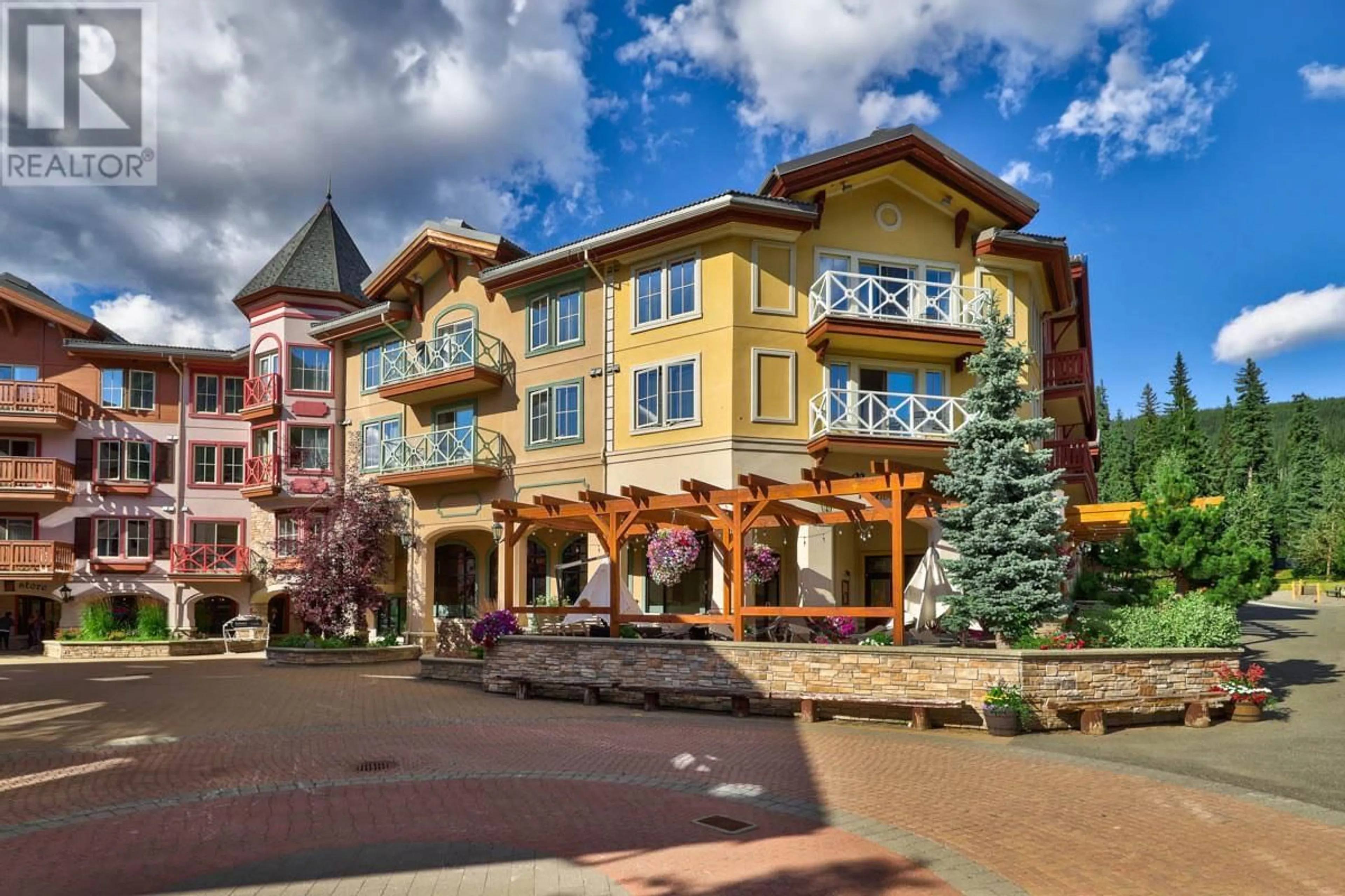 Patio, mountain view for 1313B - 3250 VILLAGE WAY, Sun Peaks British Columbia V0E5N0