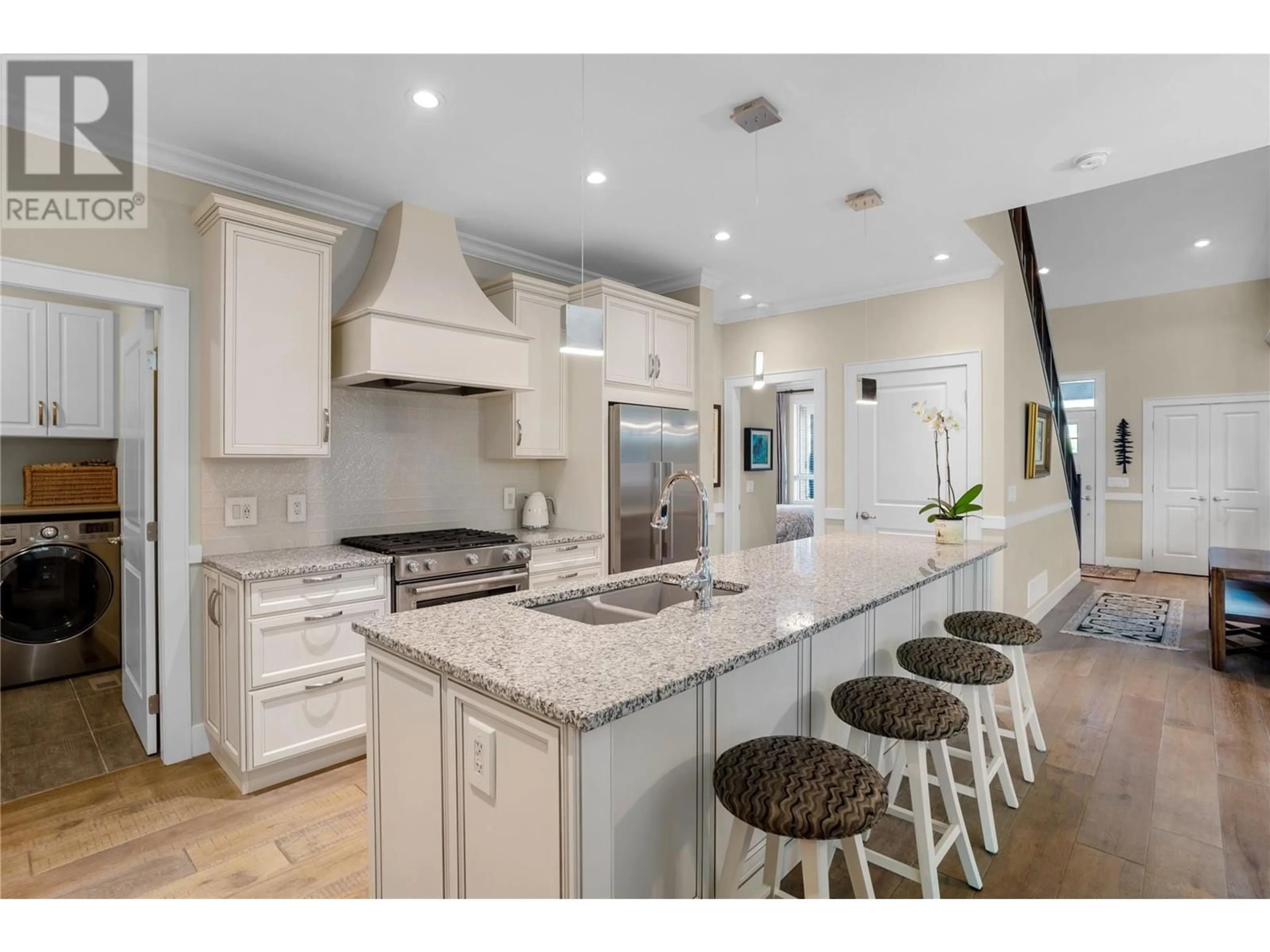 Open concept kitchen, ceramic/tile floor for 40 - 1960 KLO ROAD, Kelowna British Columbia V1W5L2