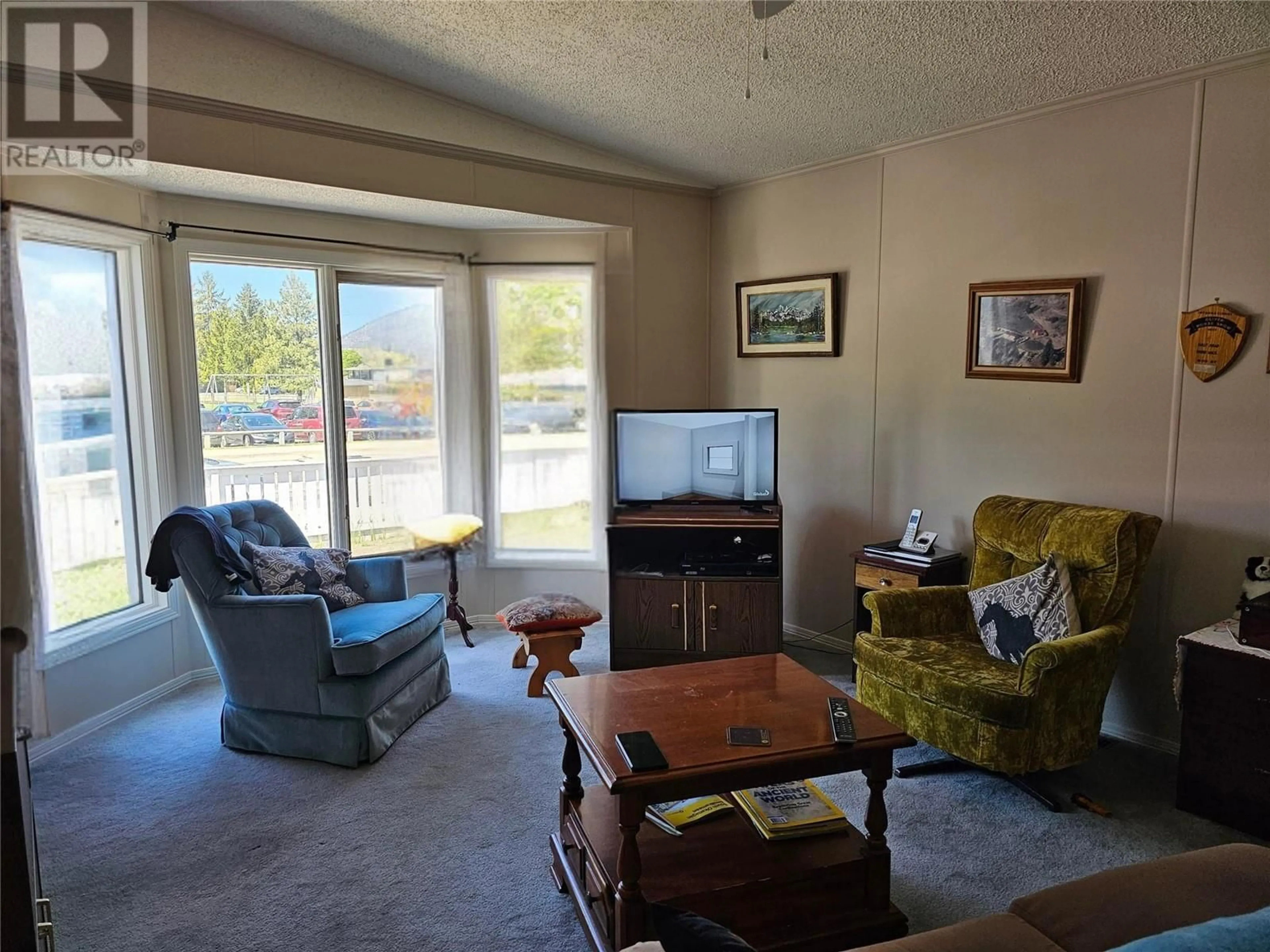 Living room with furniture, unknown for 29 - 6677 PARK DRIVE, Oliver British Columbia V0H1T0