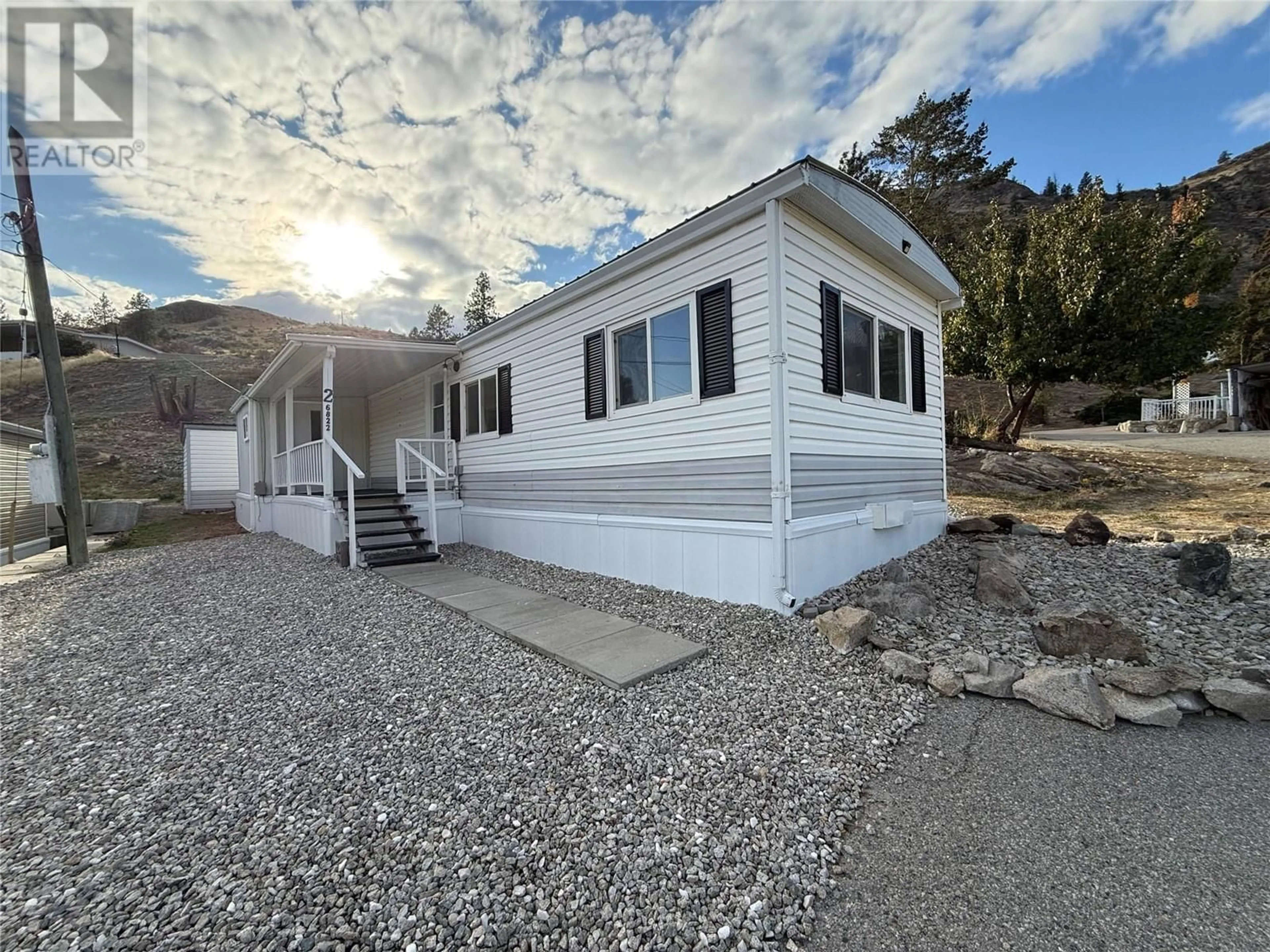 Home with vinyl exterior material, unknown for 2 - 6822 LEIGHTON CRESCENT, Oliver British Columbia V0H1T2