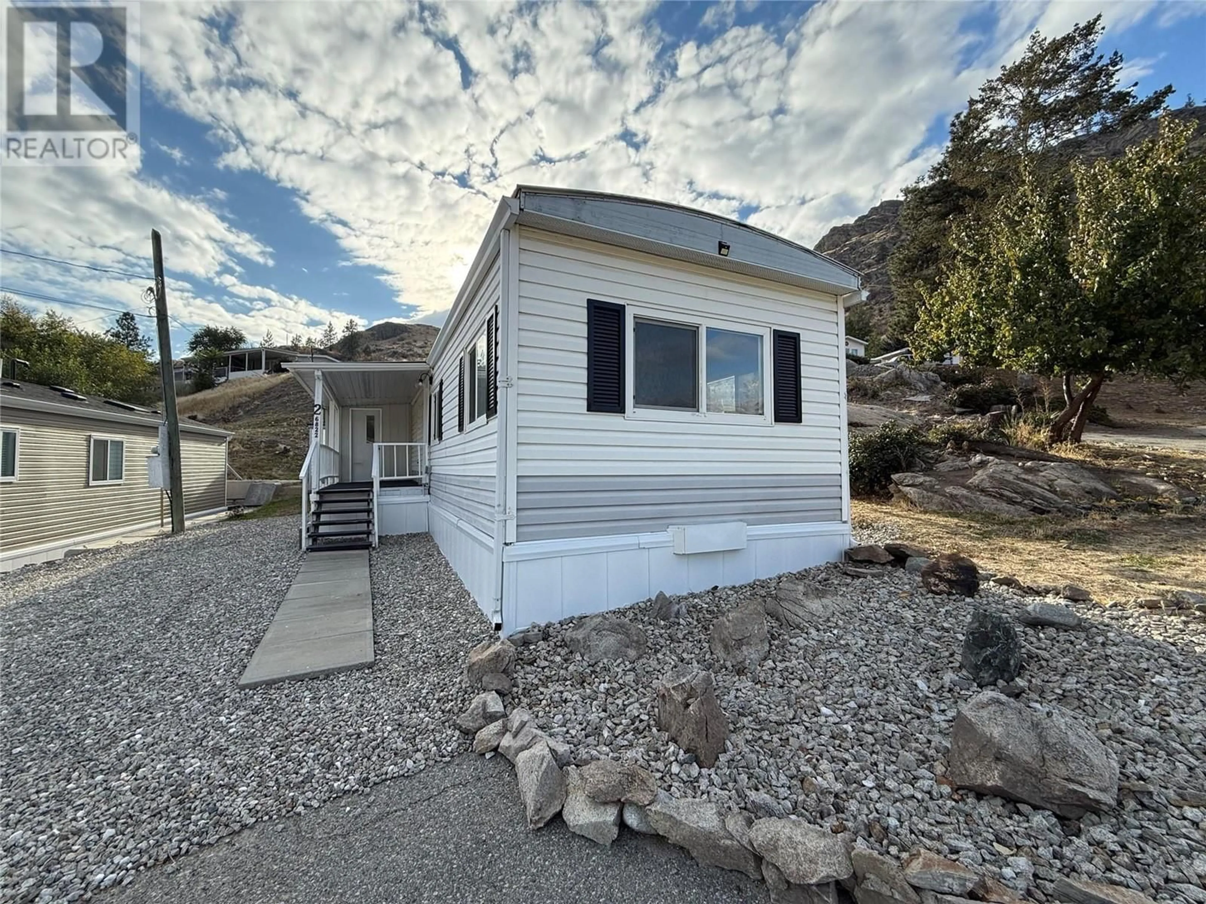 Home with vinyl exterior material, unknown for 2 - 6822 LEIGHTON CRESCENT, Oliver British Columbia V0H1T2