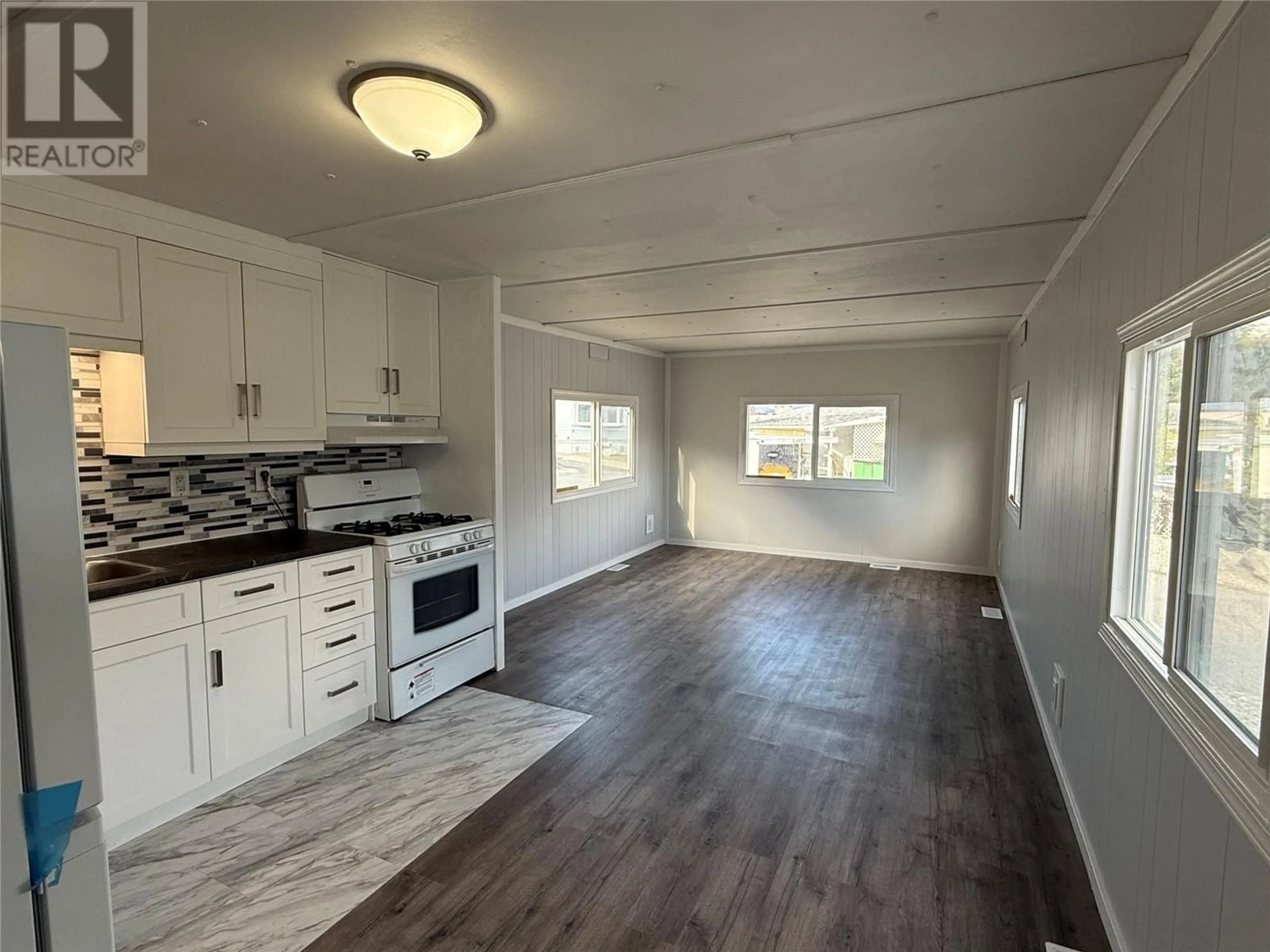 A pic of a room for 2 - 6822 LEIGHTON CRESCENT, Oliver British Columbia V0H1T2