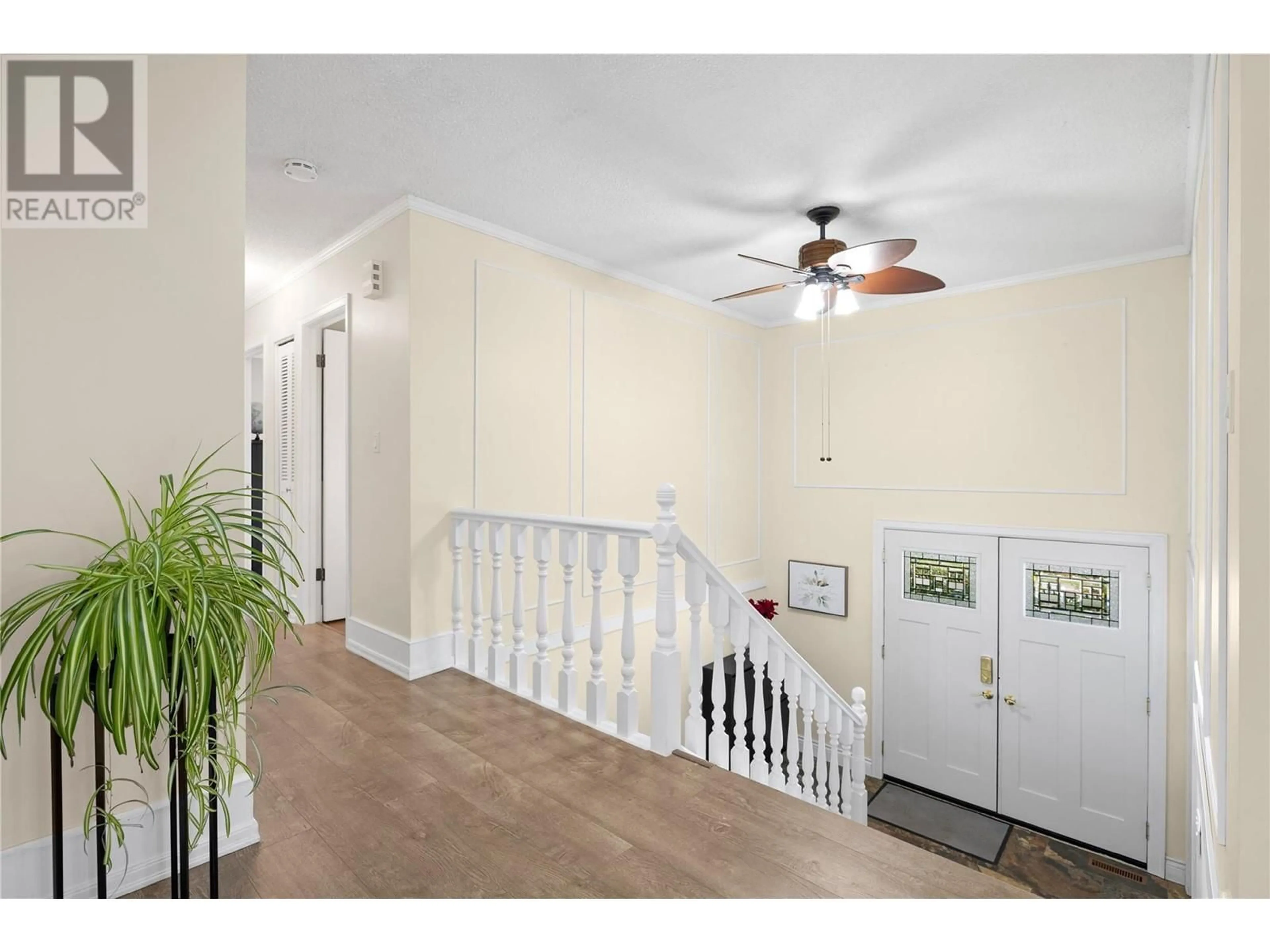 Indoor entryway for 1064 KELLY DRIVE, West Kelowna British Columbia V1Z2T2