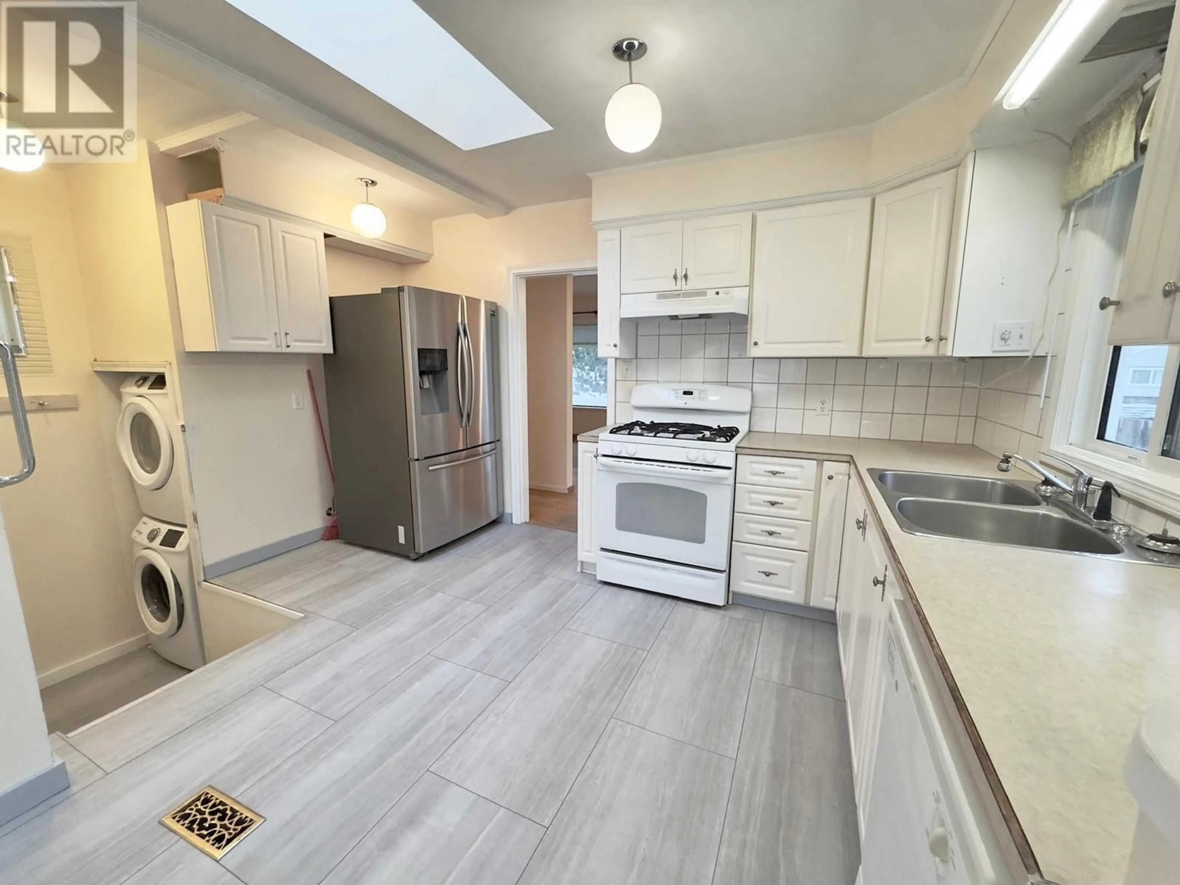 Unknown for 199 WILTON CRESCENT, Penticton British Columbia V2A3A3