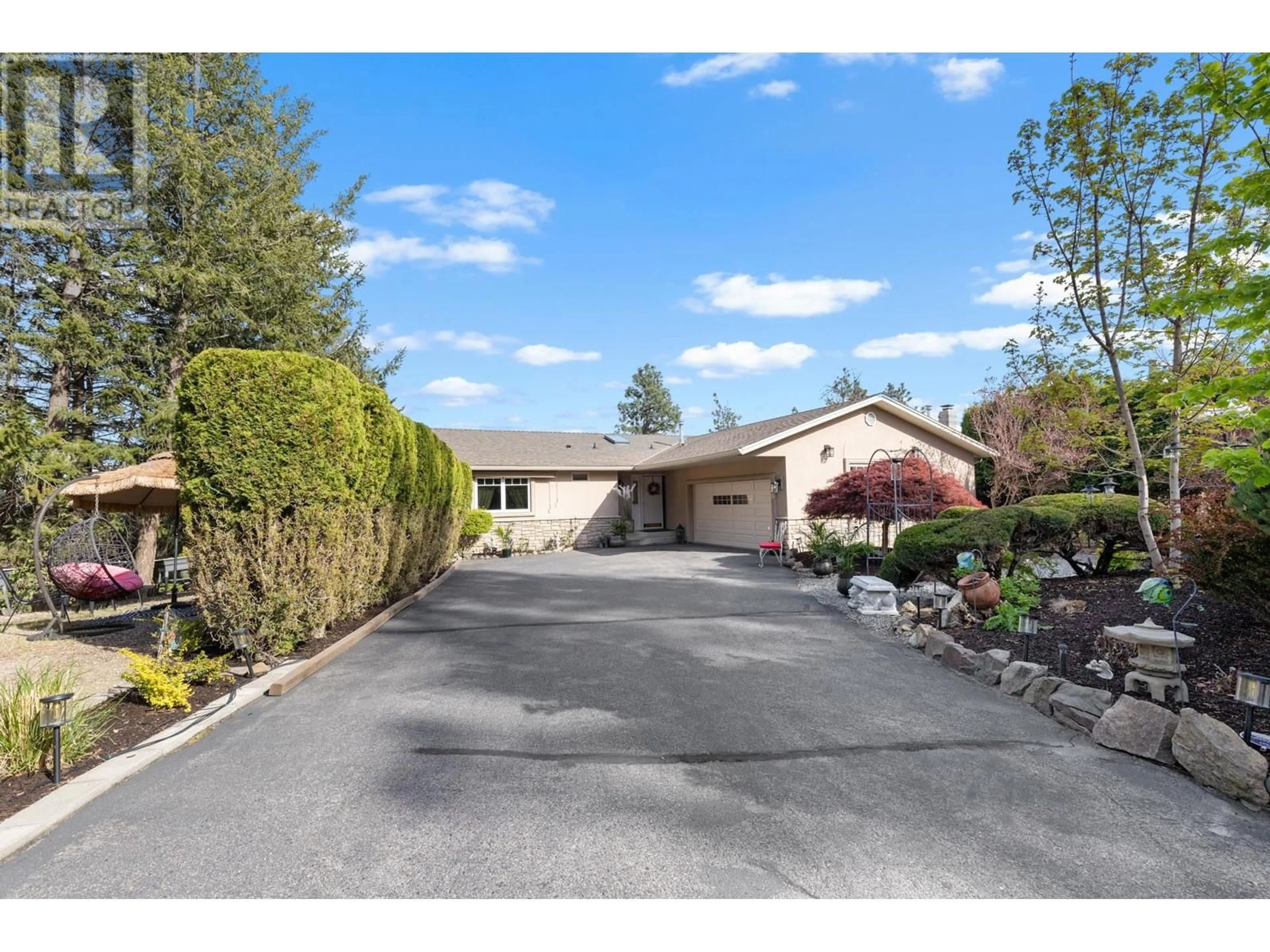 A pic from outside/outdoor area/front of a property/back of a property/a pic from drone, street for 1991 HORIZON DRIVE, West Kelowna British Columbia V1Z3L3
