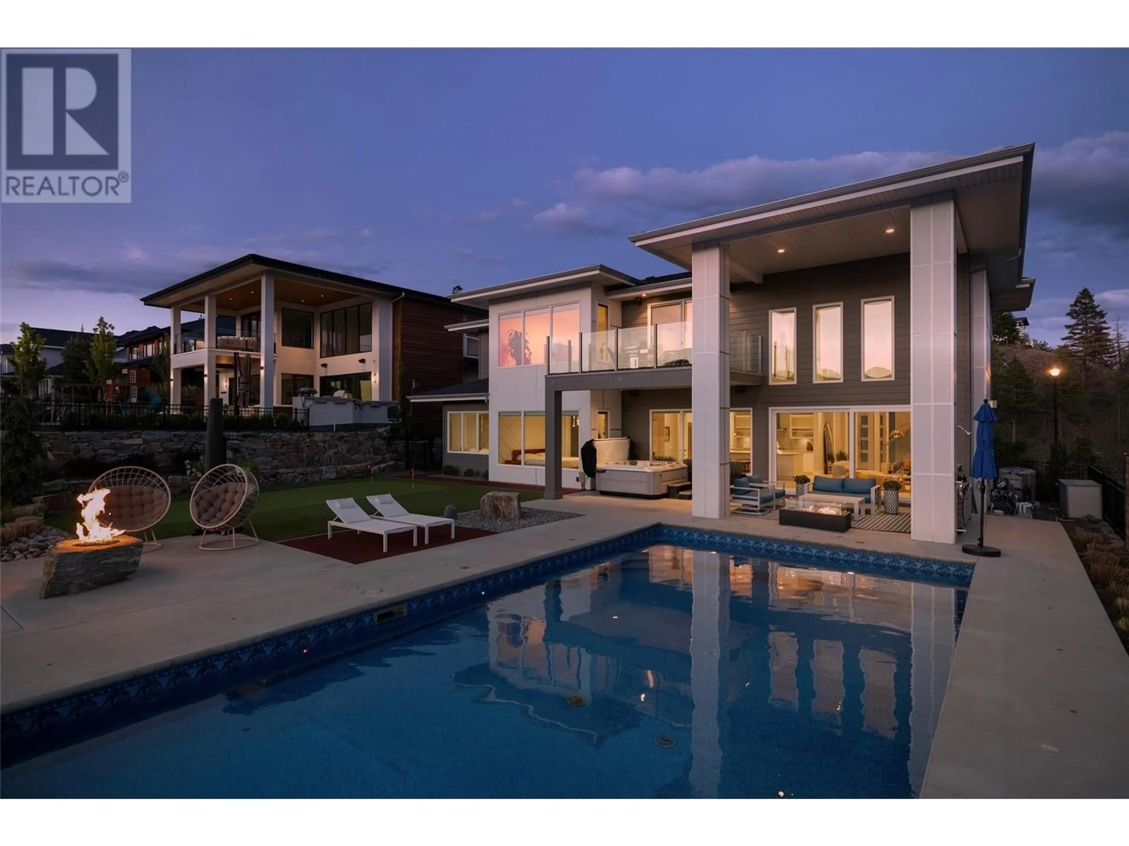 Pool for 78 RED SKY COURT, Kelowna British Columbia V1V3G4