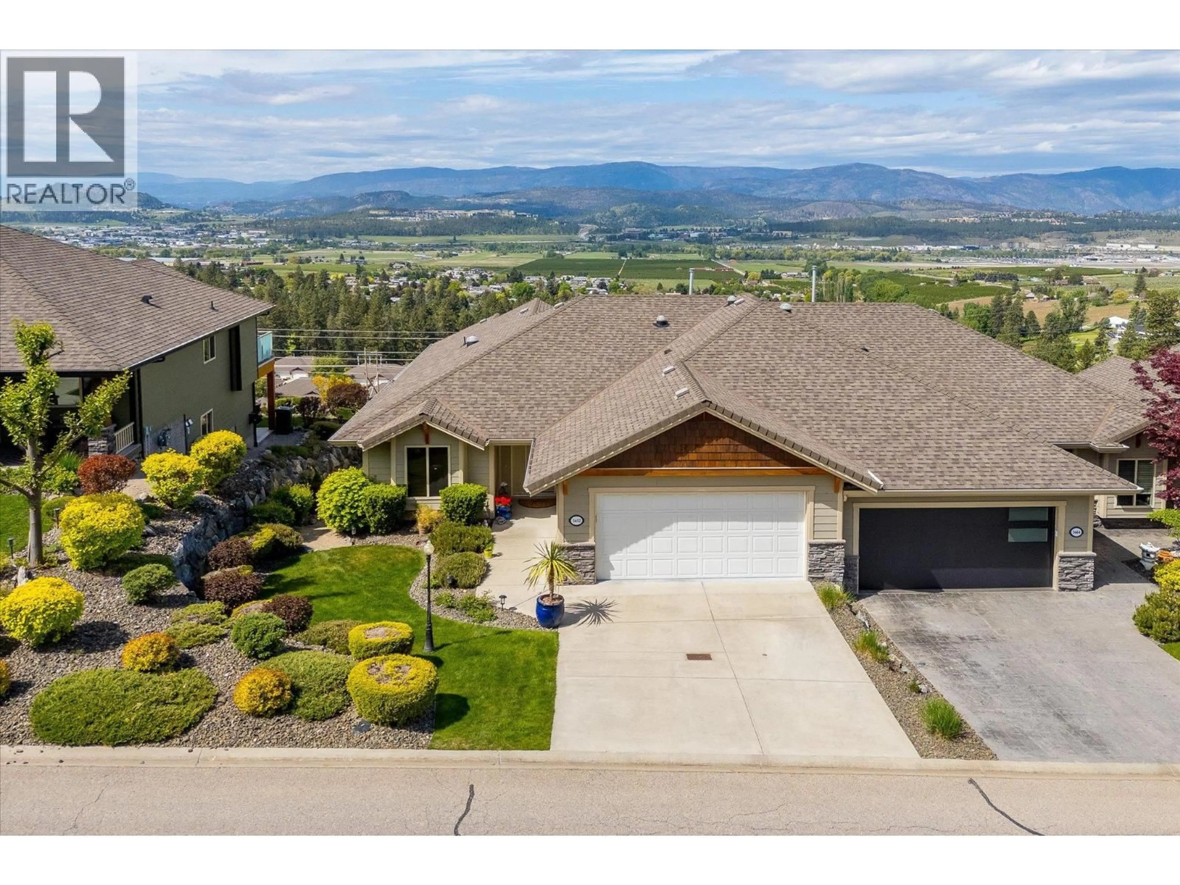 A pic from outside/outdoor area/front of a property/back of a property/a pic from drone, mountain view for 3652 SUNSET RANCH DRIVE, Kelowna British Columbia V1X8C7