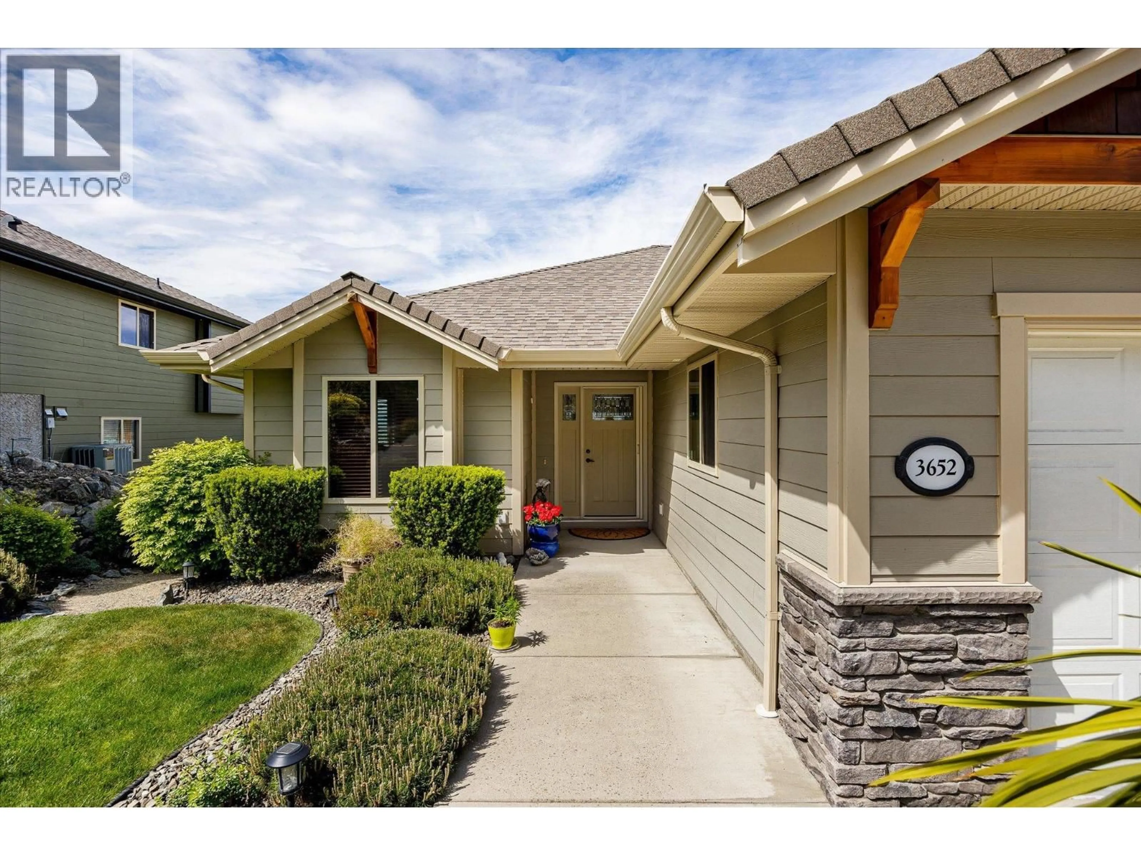 Home with vinyl exterior material, street for 3652 SUNSET RANCH DRIVE, Kelowna British Columbia V1X8C7