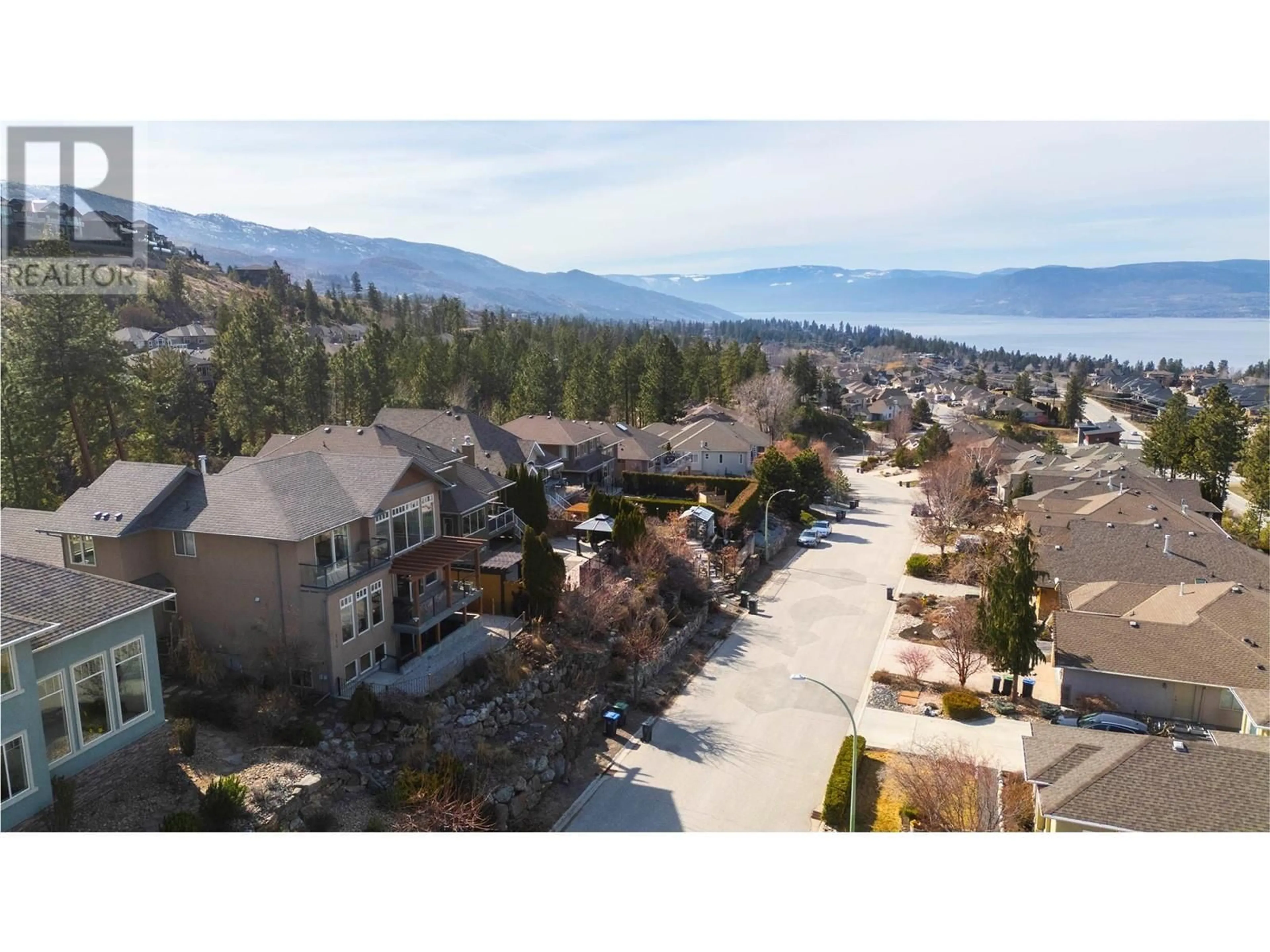 A pic from outside/outdoor area/front of a property/back of a property/a pic from drone, mountain view for 755 SOUTH CREST DRIVE, Kelowna British Columbia V1W4W7