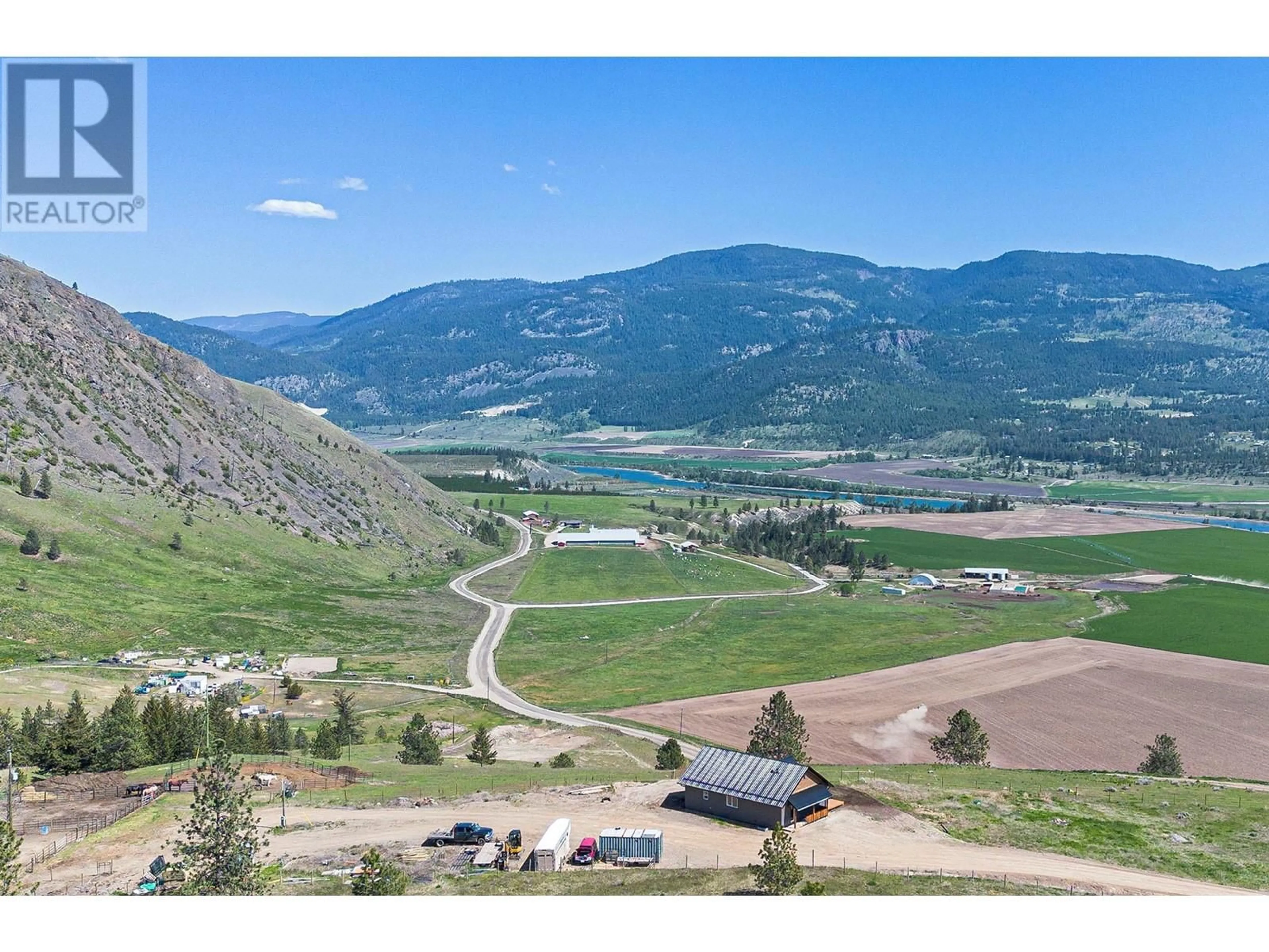 A pic from outside/outdoor area/front of a property/back of a property/a pic from drone, mountain view for 4688 WHISKERS HILL ROAD, Pritchard British Columbia V0E2P0