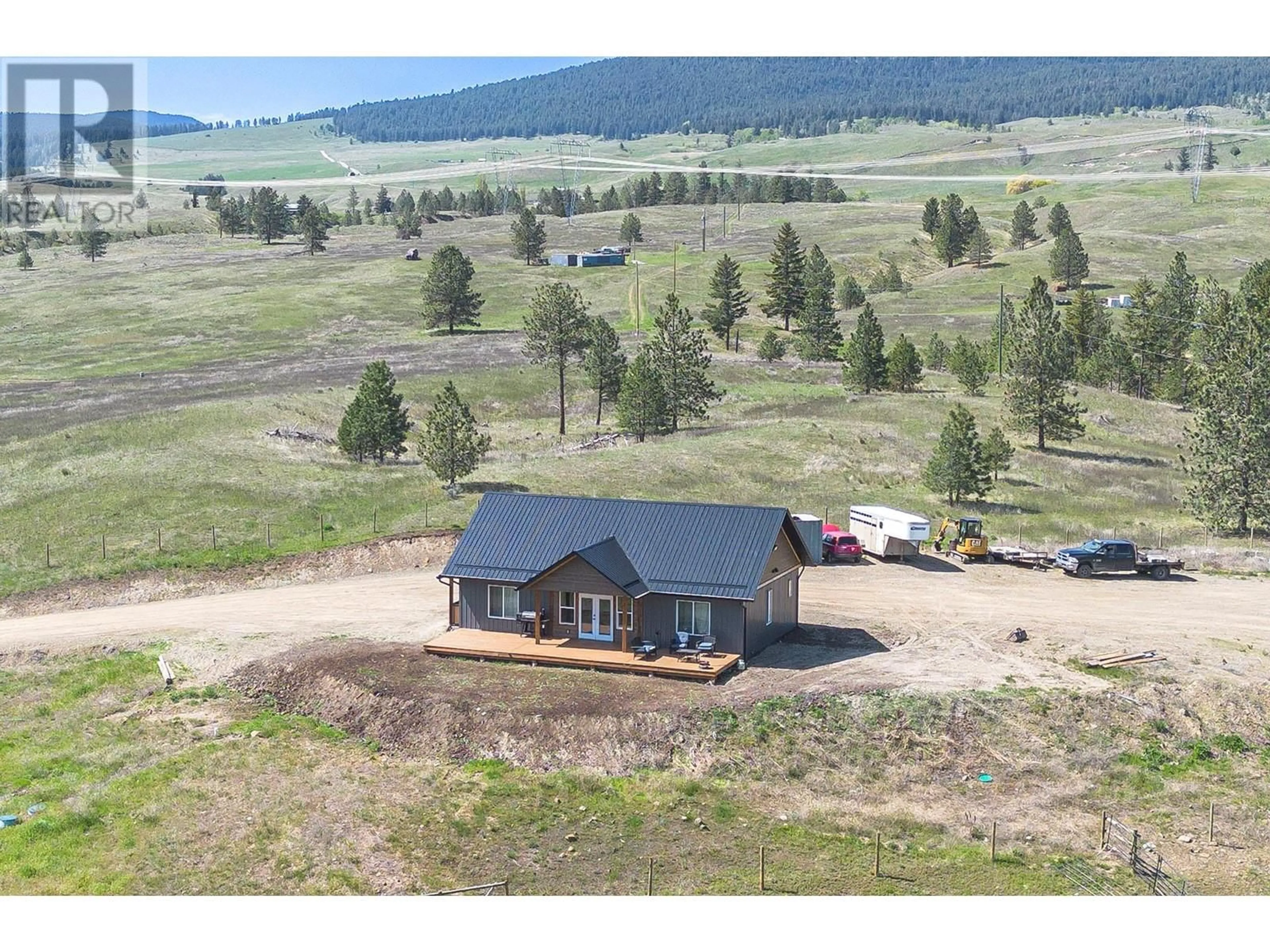A pic from outside/outdoor area/front of a property/back of a property/a pic from drone, mountain view for 4688 WHISKERS HILL ROAD, Pritchard British Columbia V0E2P0