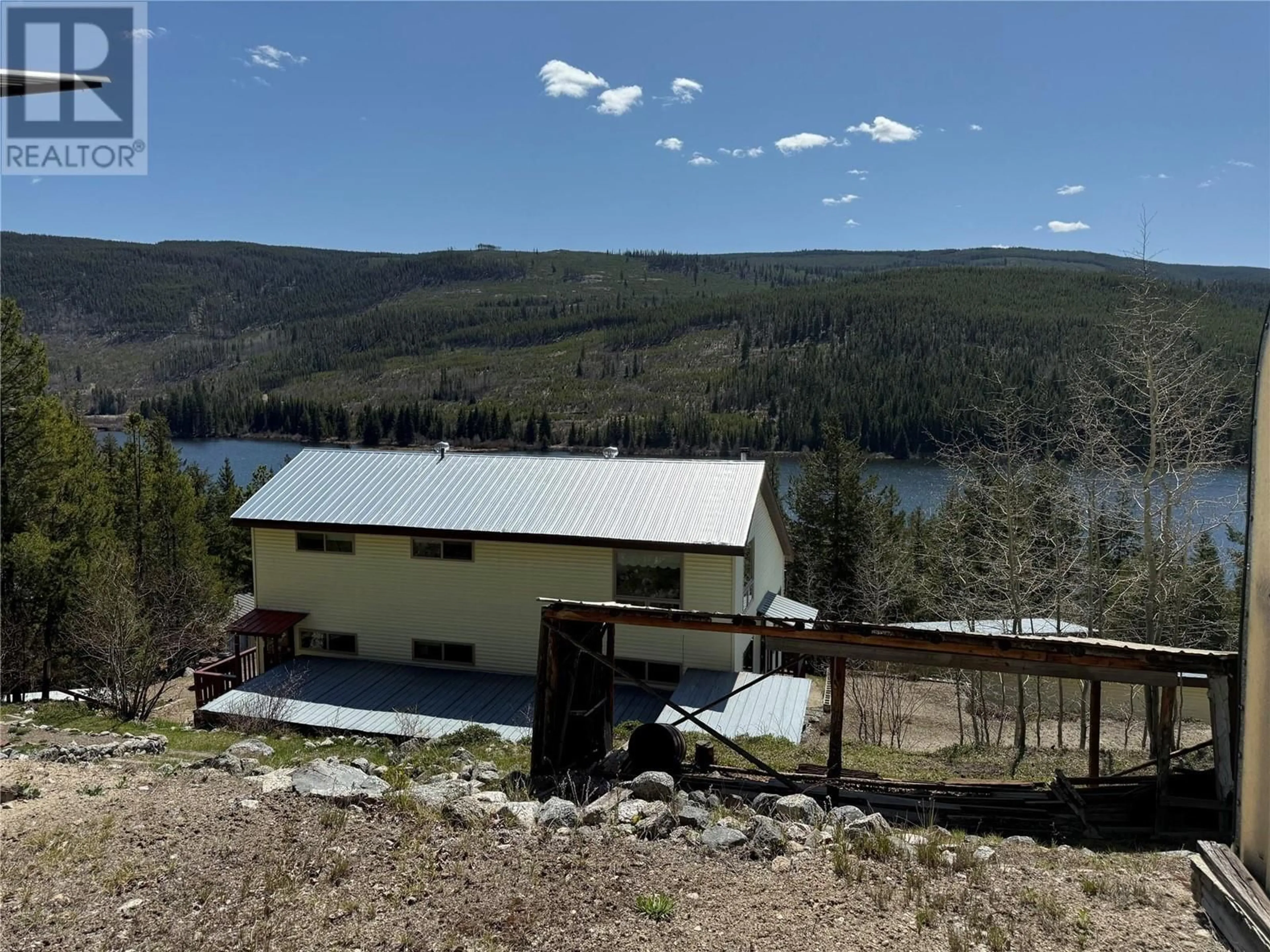 A pic from outside/outdoor area/front of a property/back of a property/a pic from drone, water/lake/river/ocean view for 4158 PRINCETON SUMMERLAND ROAD, Princeton British Columbia V0X1W0