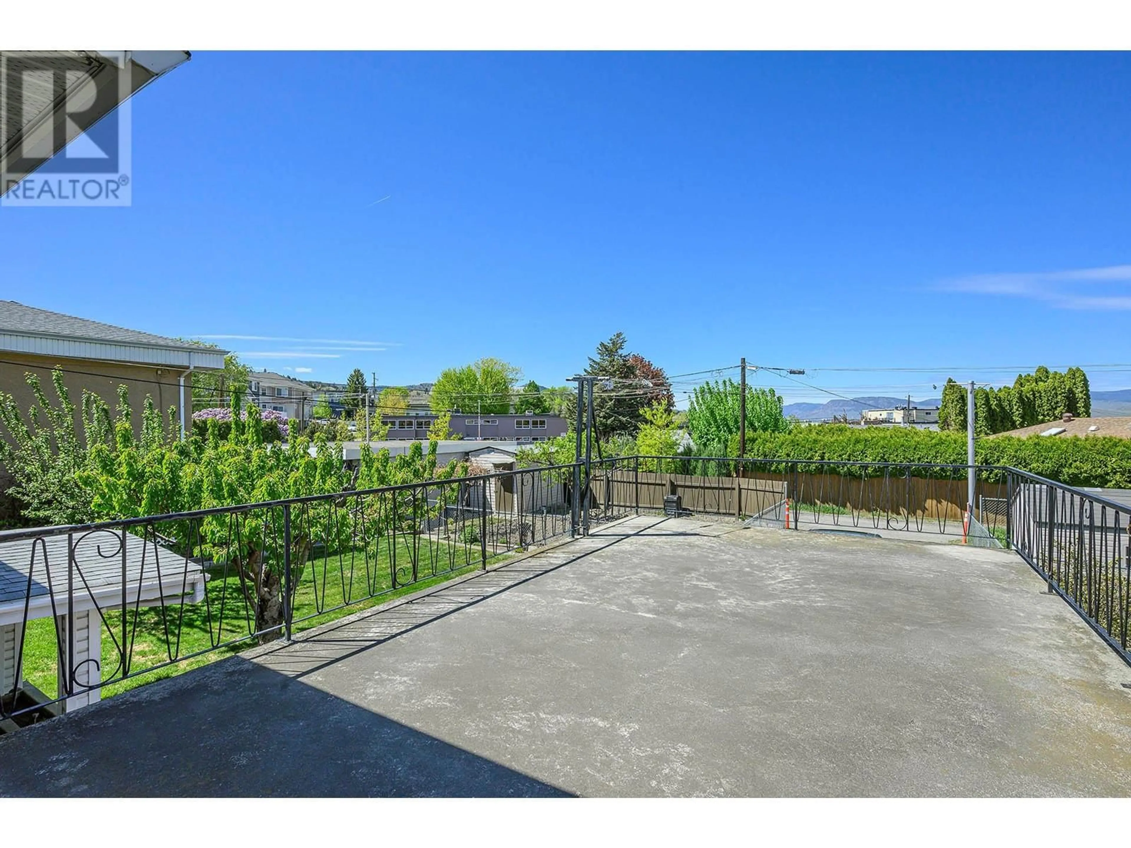 Patio, water/lake/river/ocean view for 952 FRASER STREET, Kamloops British Columbia V2C3H5
