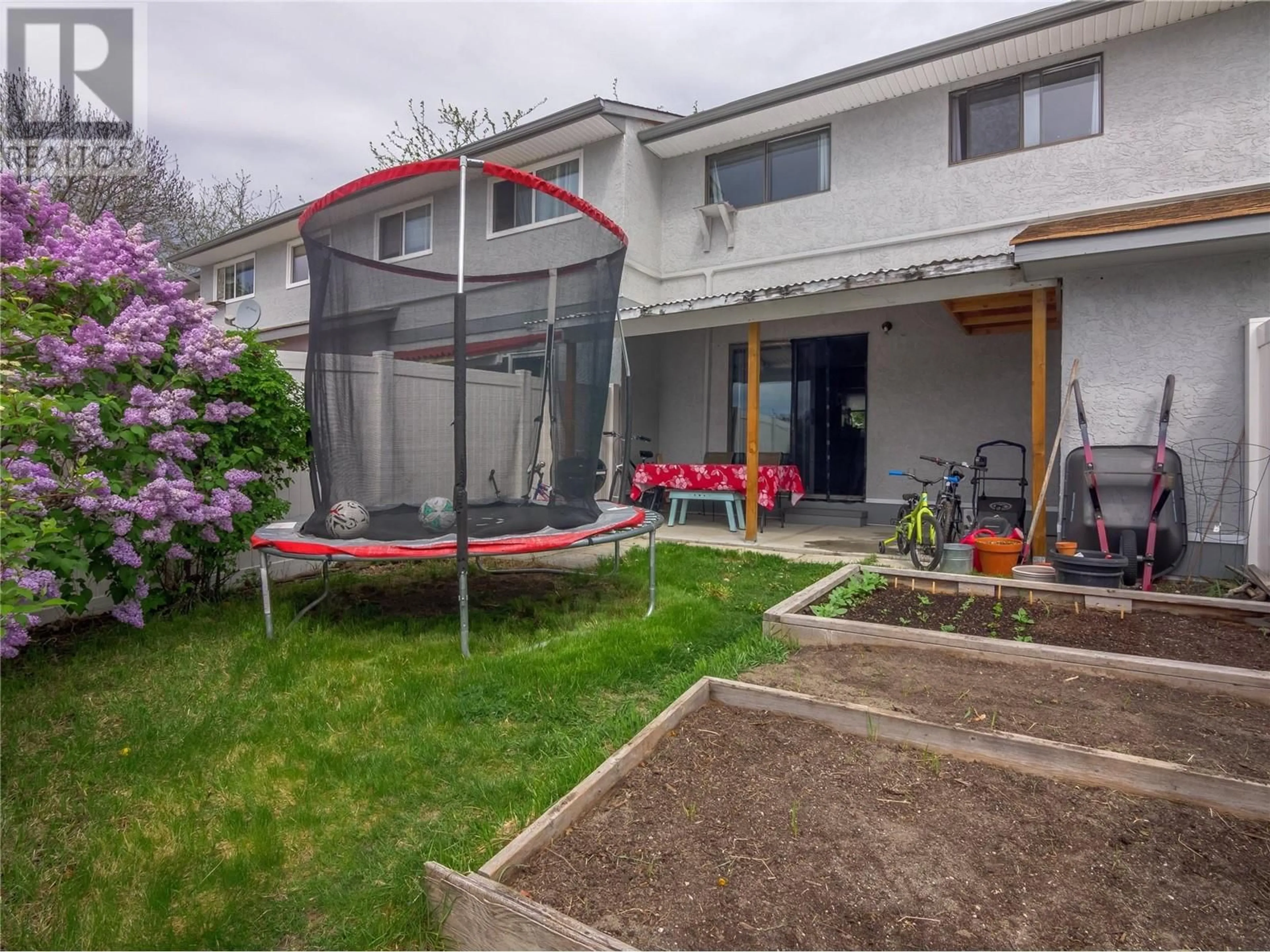 Patio, street for 40 - 3099 SOUTH MAIN STREET, Penticton British Columbia V2A6Y2