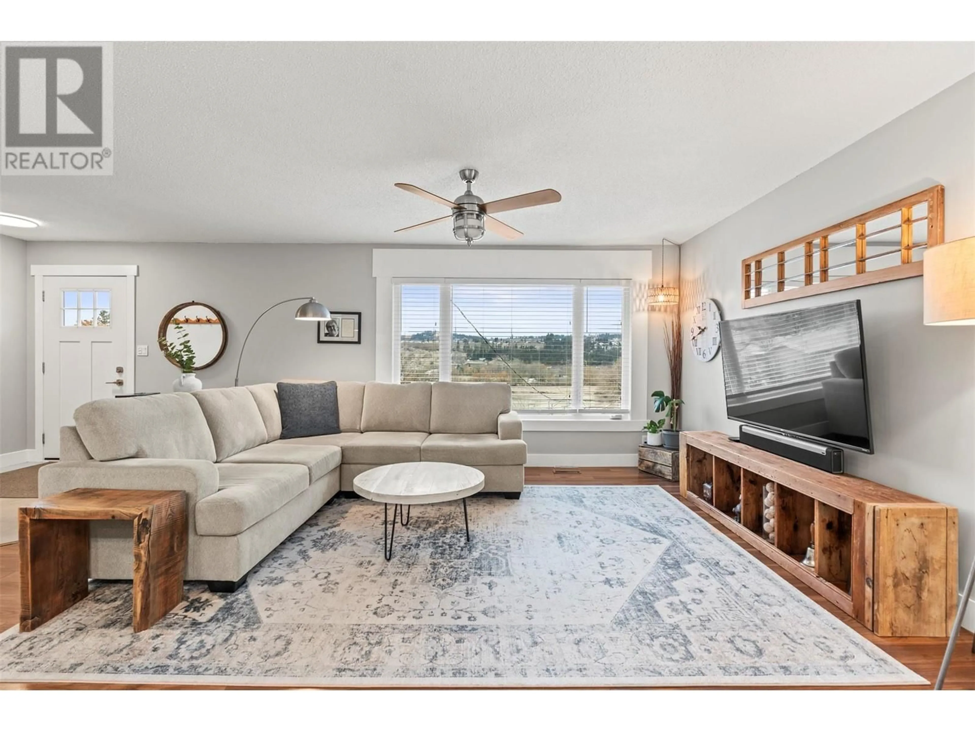 Living room with furniture, unknown for 10809 SHERMAN DRIVE, Lake Country British Columbia V4V1W5