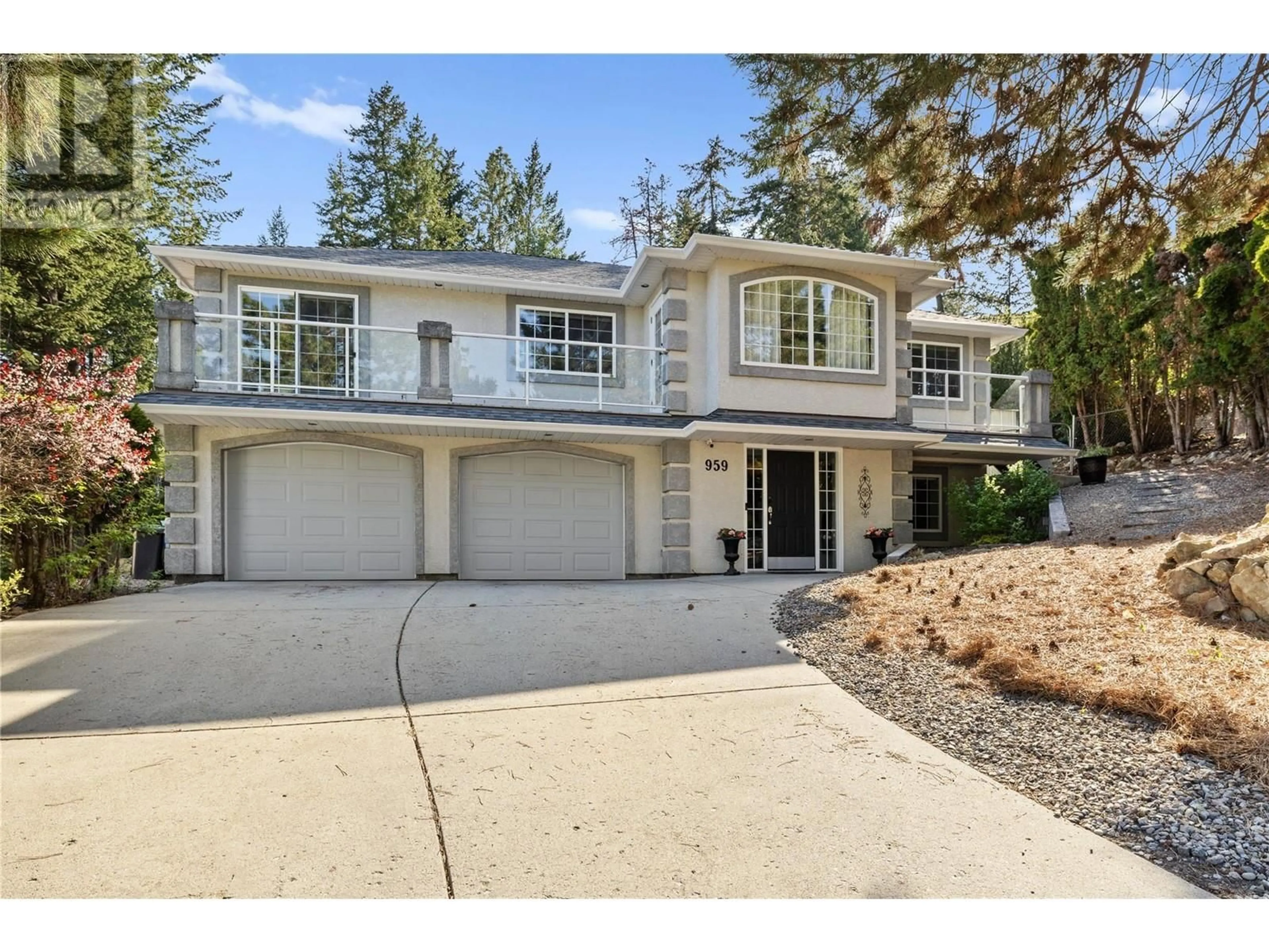 Home with vinyl exterior material, street for 959 PURCELL COURT, Kelowna British Columbia V1V1N7