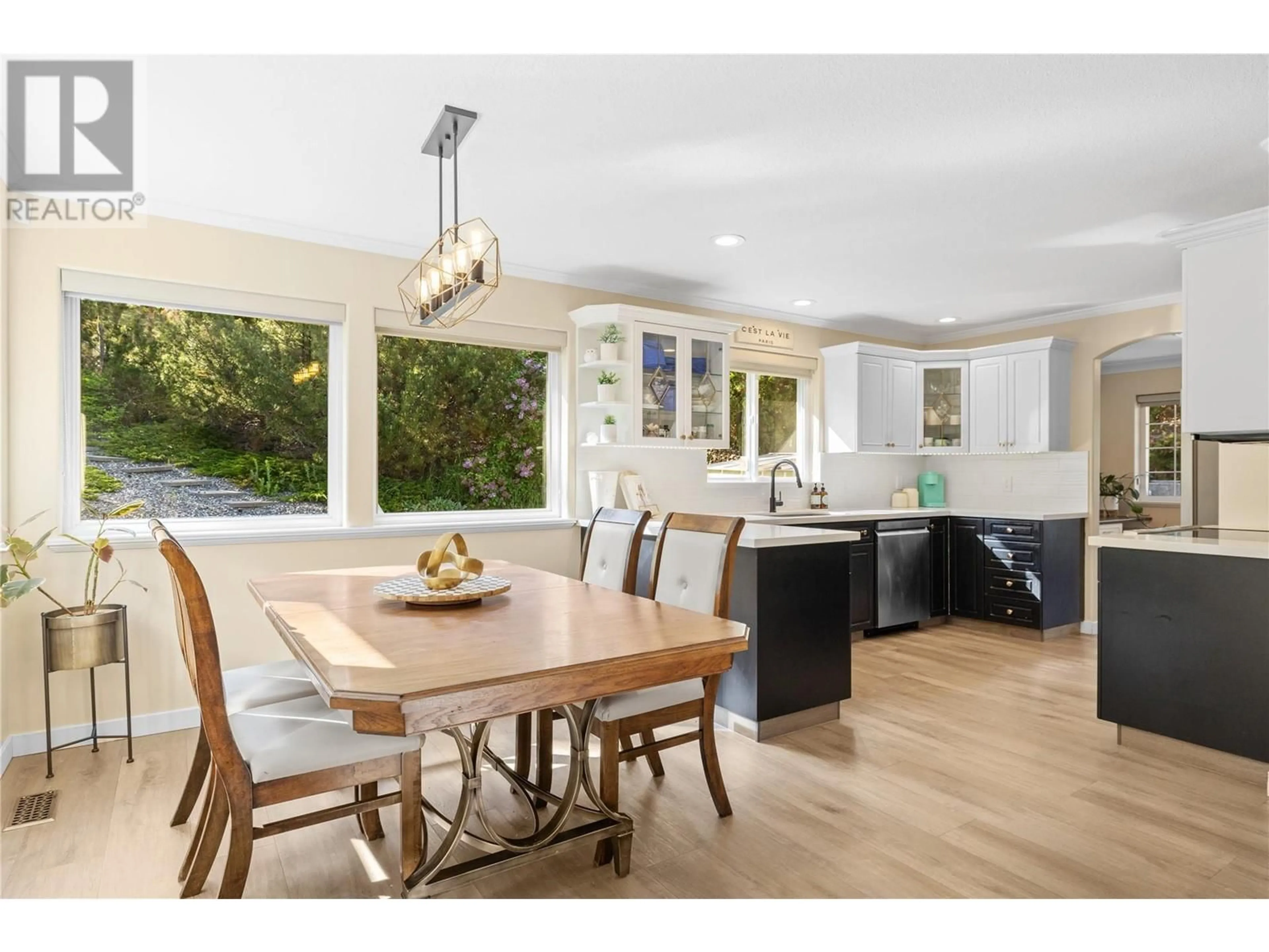 Open concept kitchen, unknown for 959 PURCELL COURT, Kelowna British Columbia V1V1N7