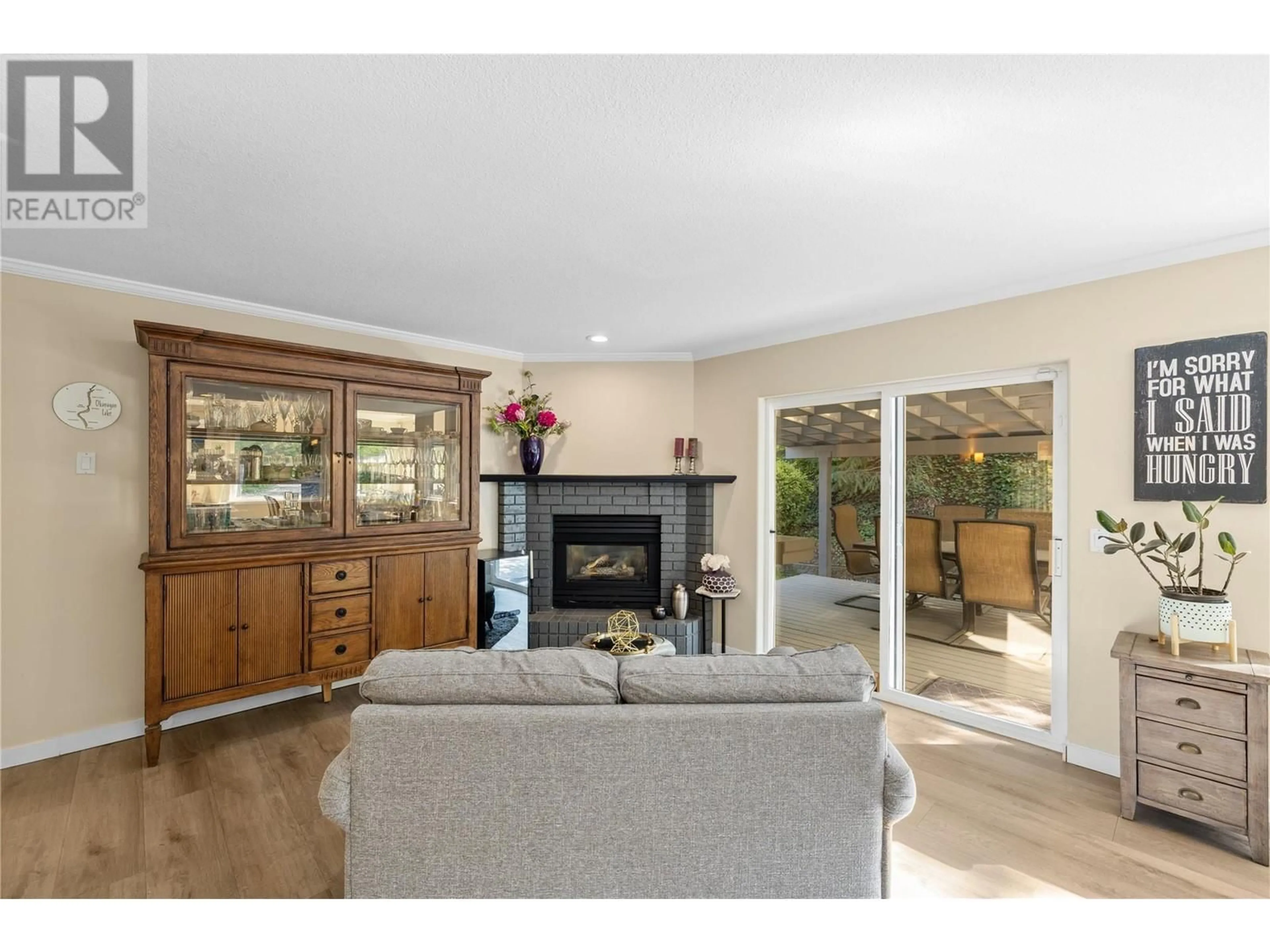 Living room with furniture, unknown for 959 PURCELL COURT, Kelowna British Columbia V1V1N7
