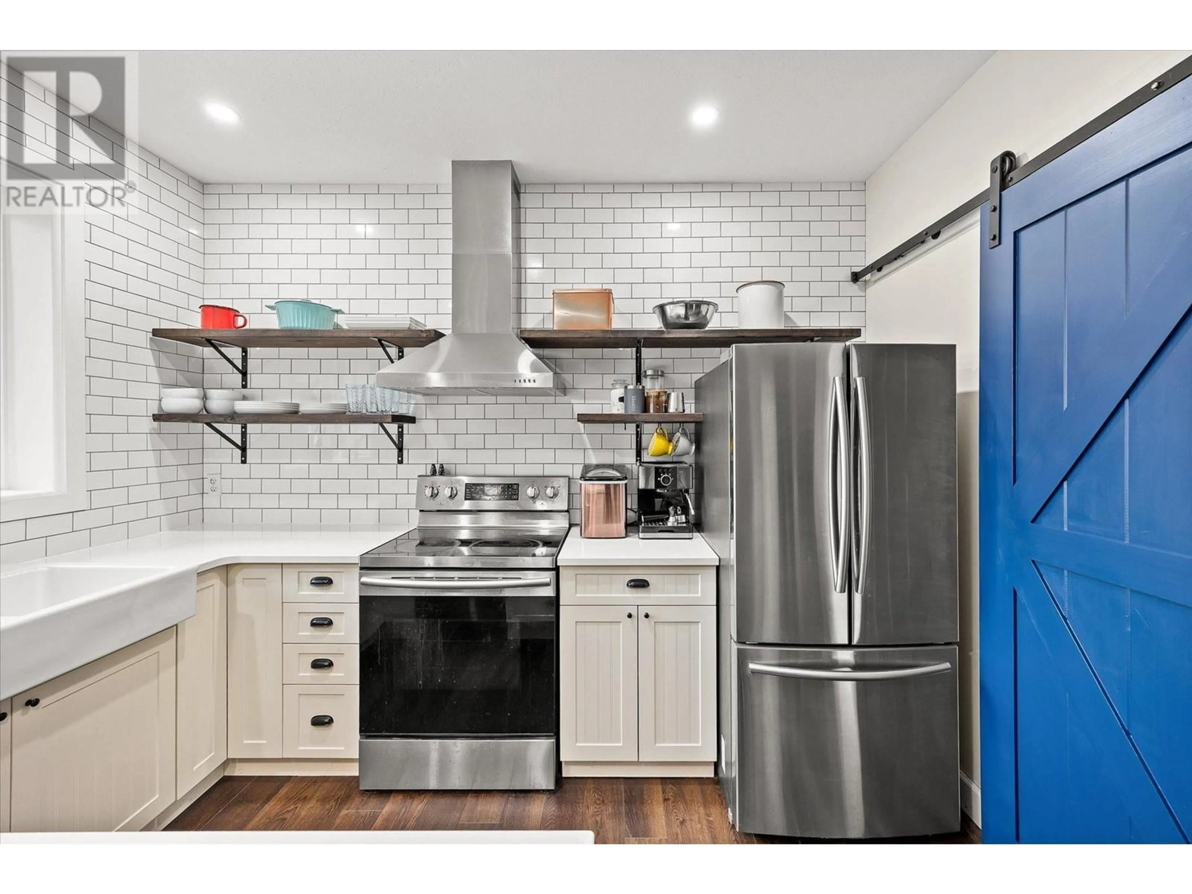 Open concept kitchen, ceramic/tile floor for 26 - 316 WHITMAN ROAD, Kelowna British Columbia V1V1Y9