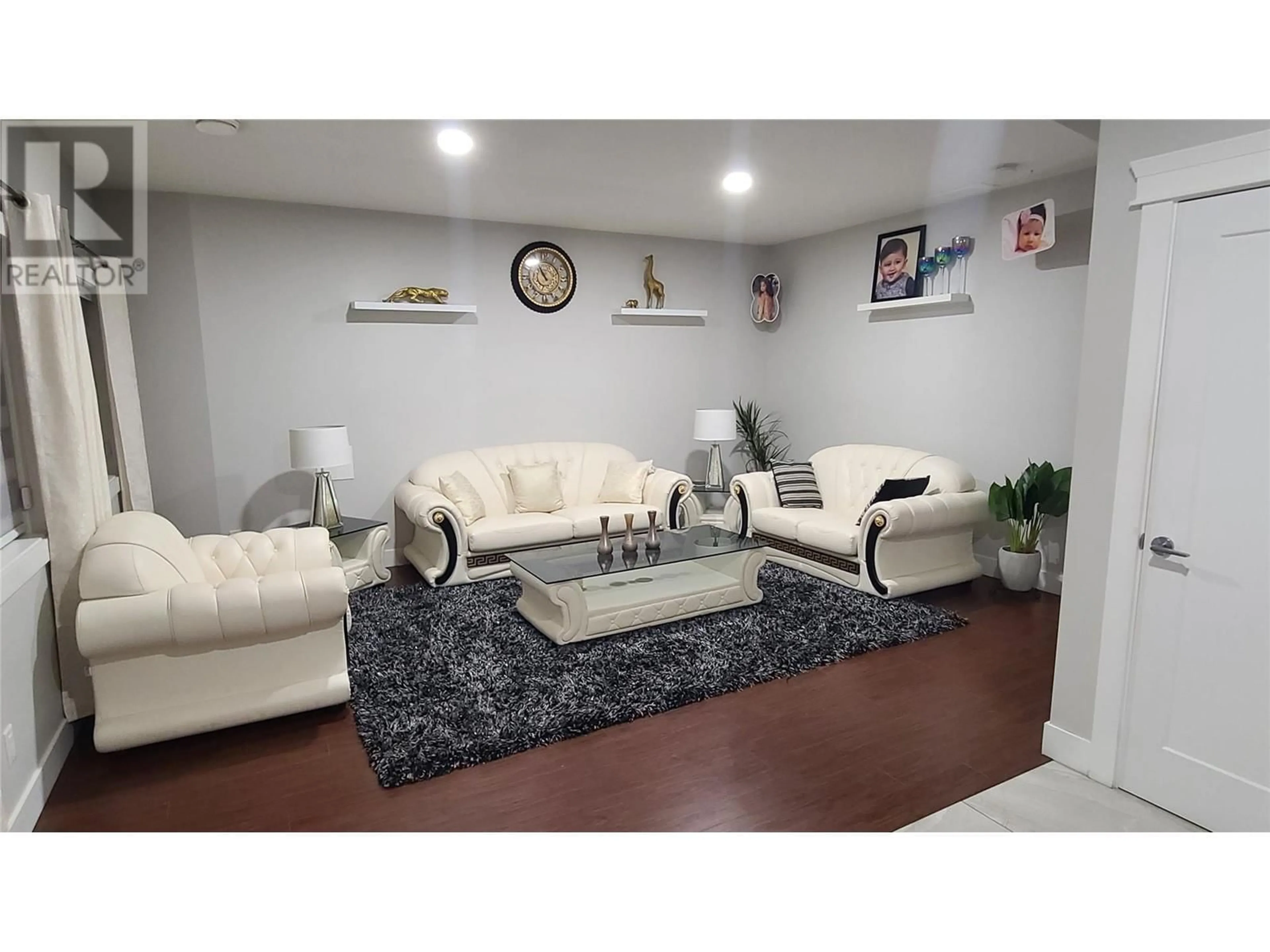 Living room with furniture, unknown for 11700 LA COSTA LANE, Osoyoos British Columbia V0H1V1