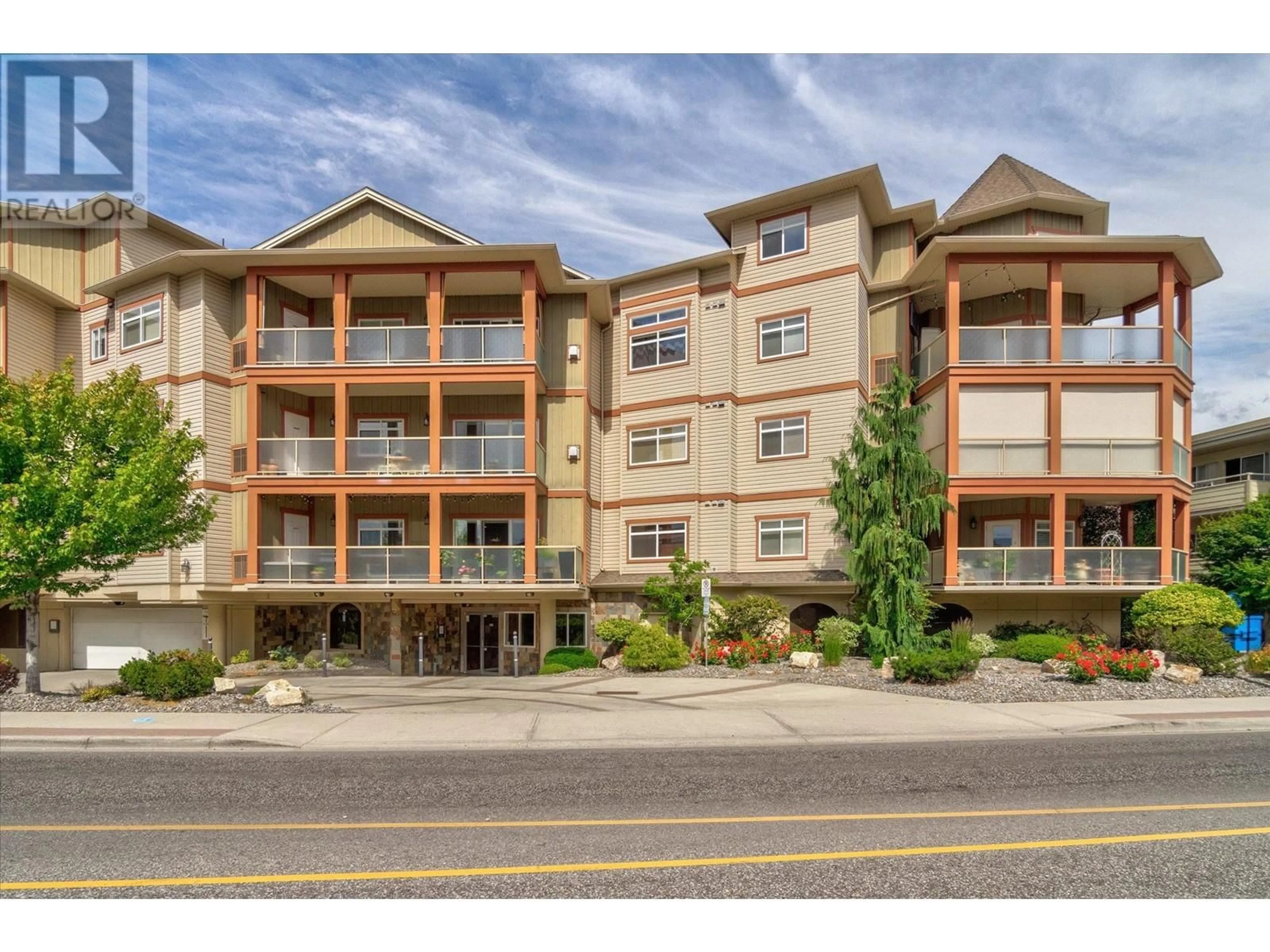 Unknown for 303 - 1905 PANDOSY STREET, Kelowna British Columbia V1Y1R8