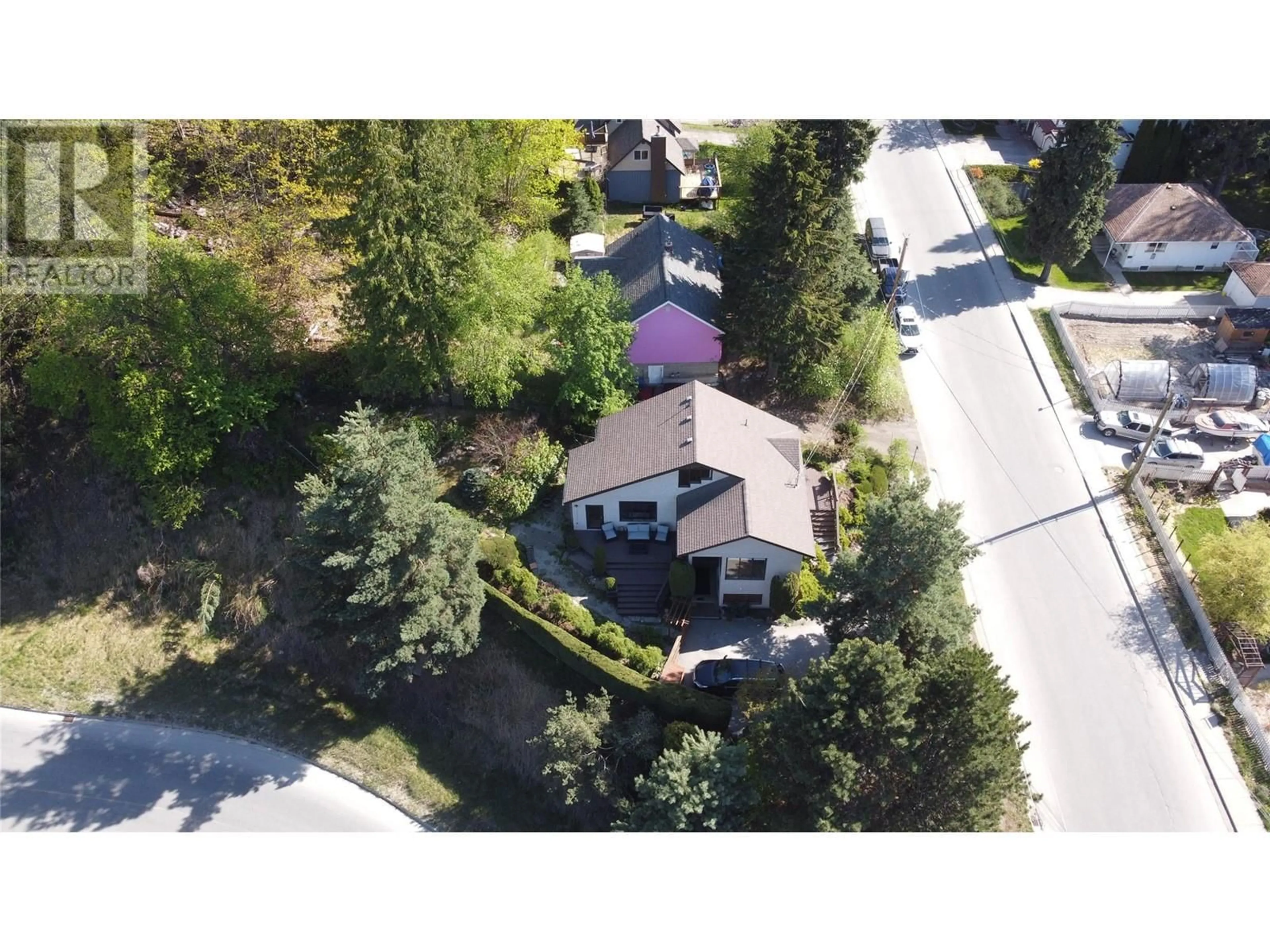 A pic from outside/outdoor area/front of a property/back of a property/a pic from drone, street for 1209 ROBERTSON AVENUE, Nelson British Columbia V1L1C3